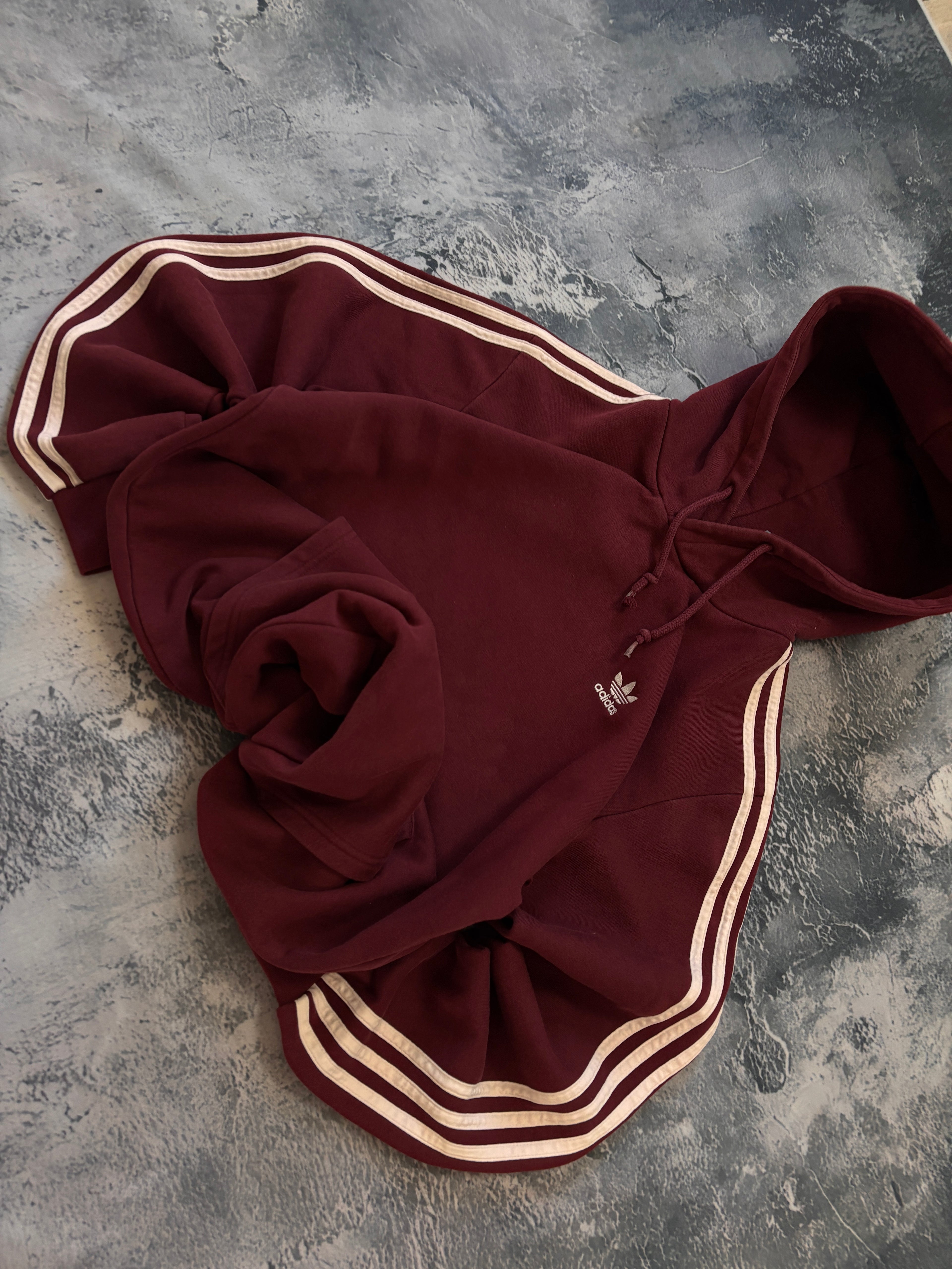 Bluza hoodie red logo Adidas w paski trend kult oversize