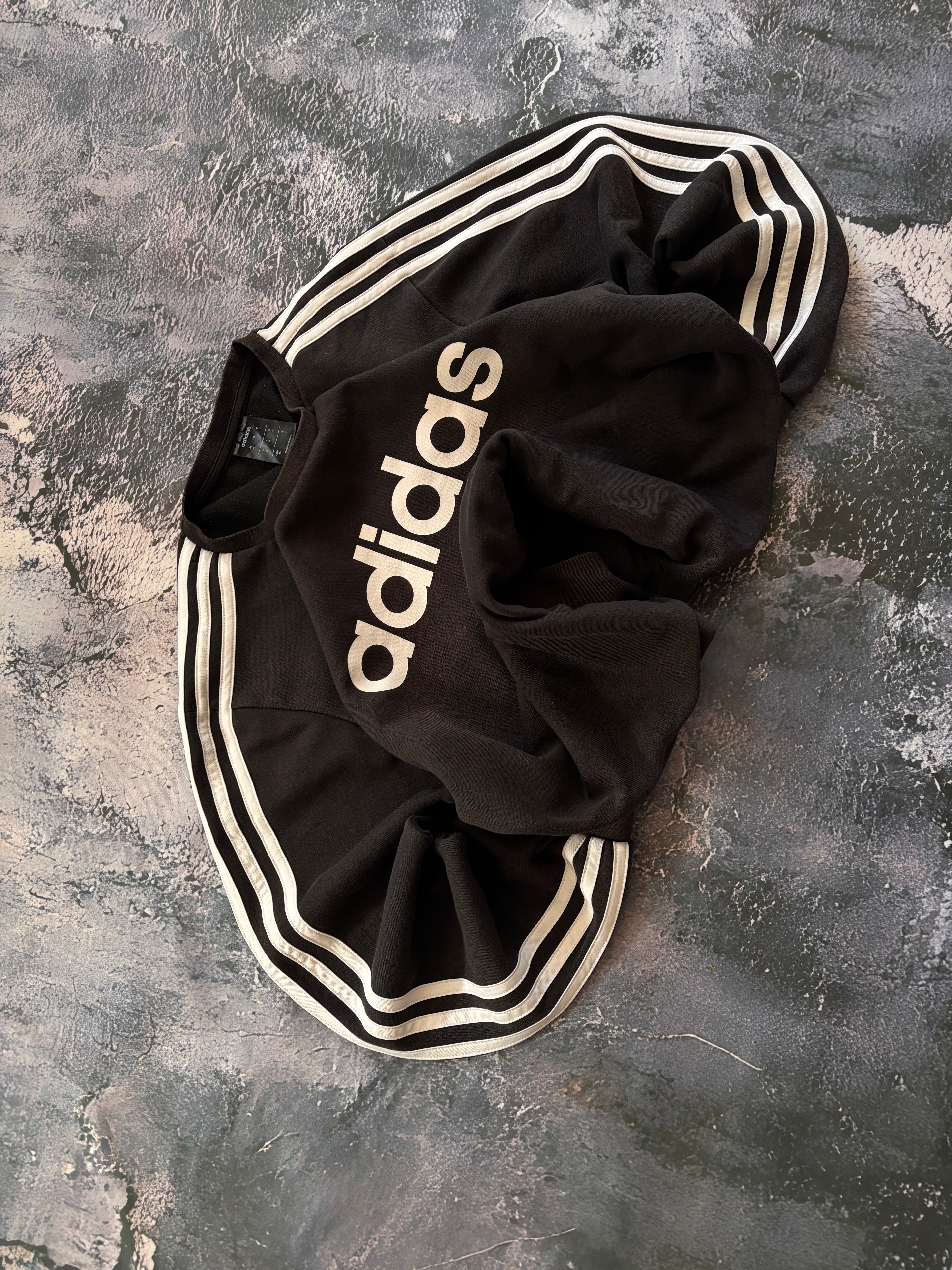 bluza crewneck Adidas czarna black retro american streetwear