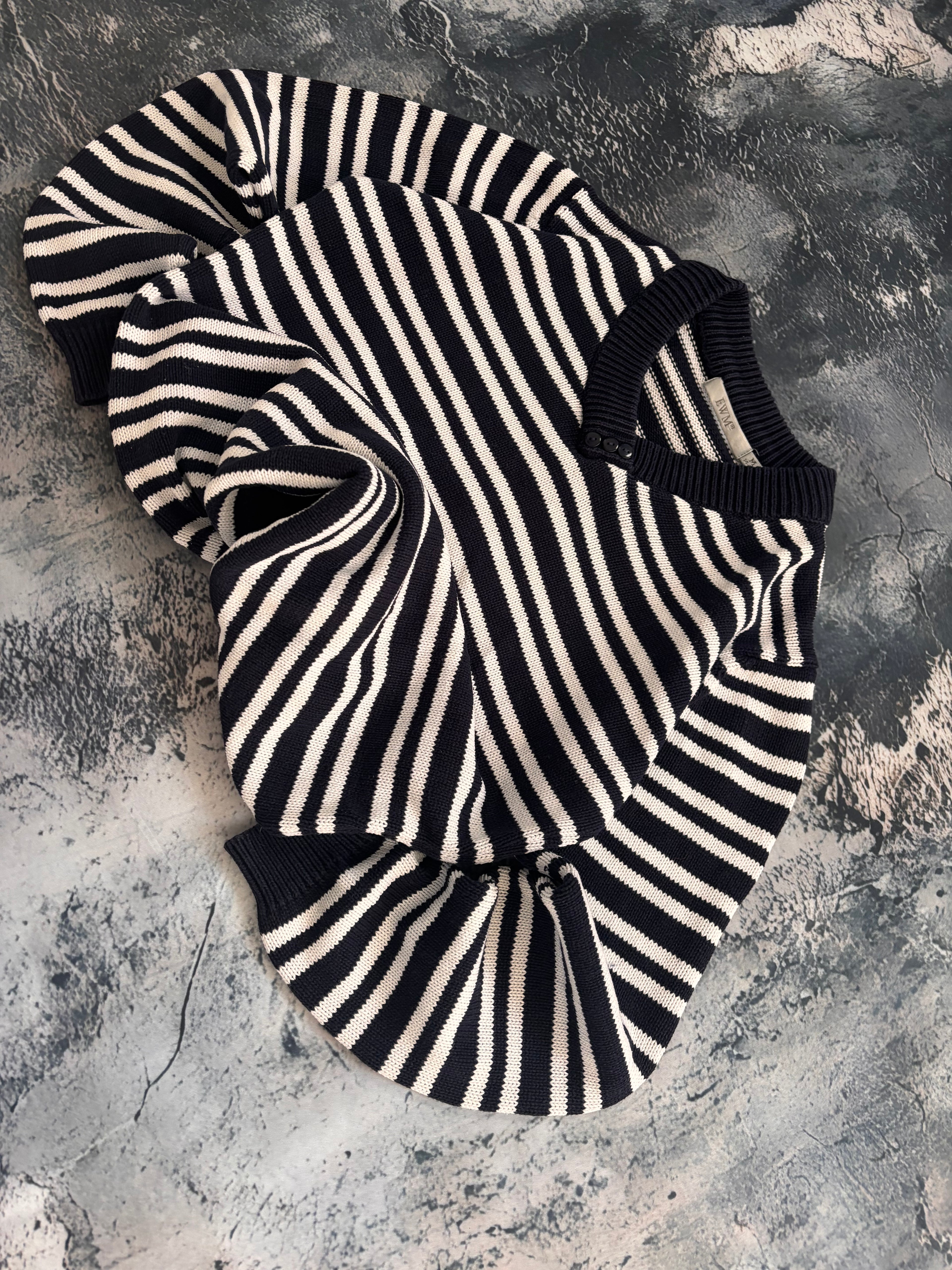 Sweter czarno biały w paski 100% bawełna