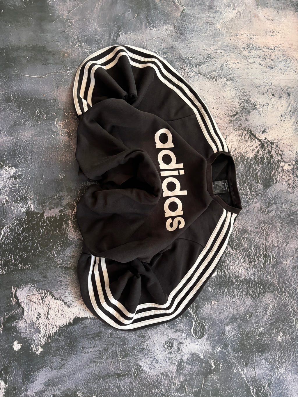 bluza crewneck Adidas czarna black retro american streetwear