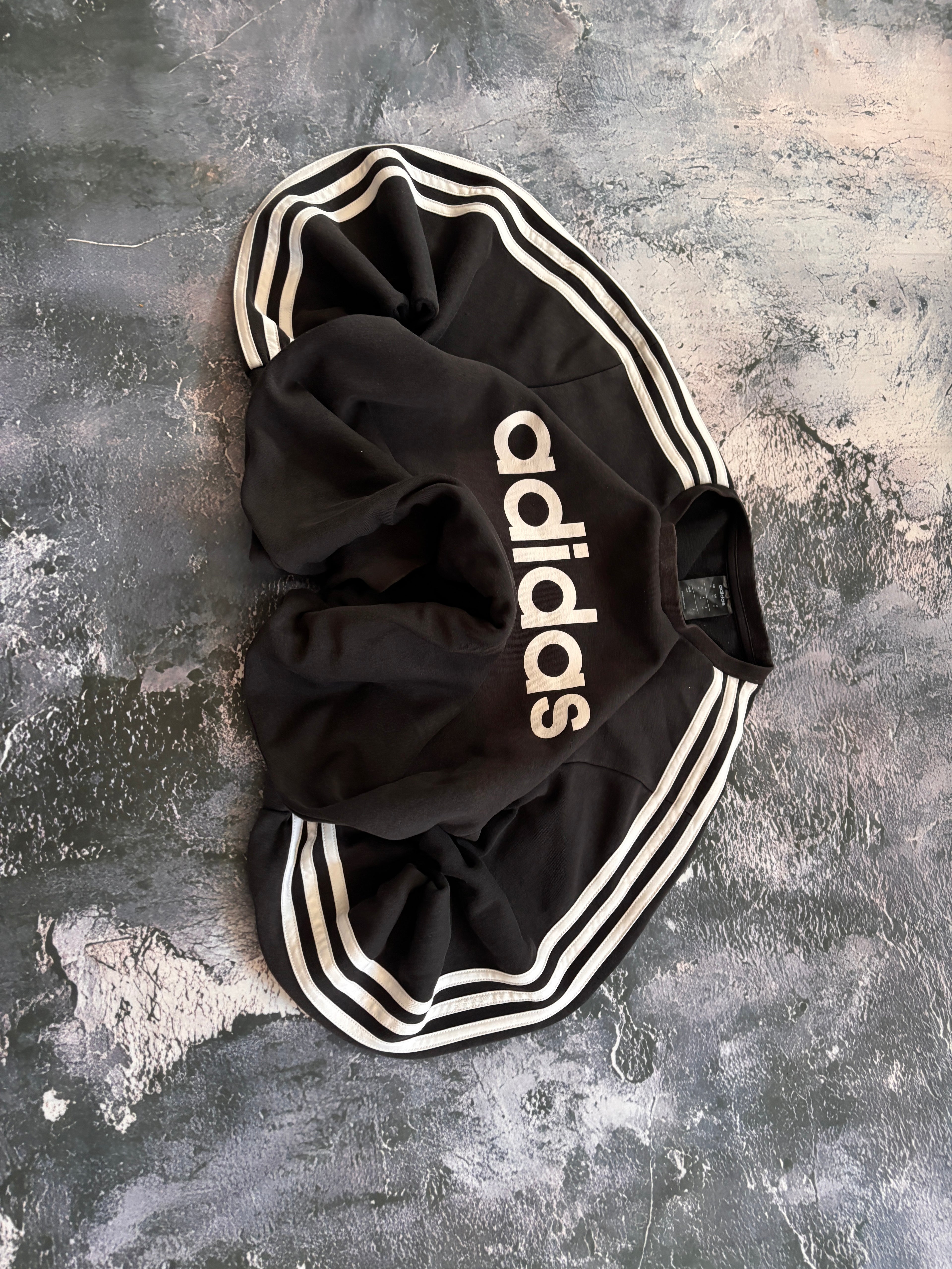 bluza crewneck Adidas czarna black retro american streetwear