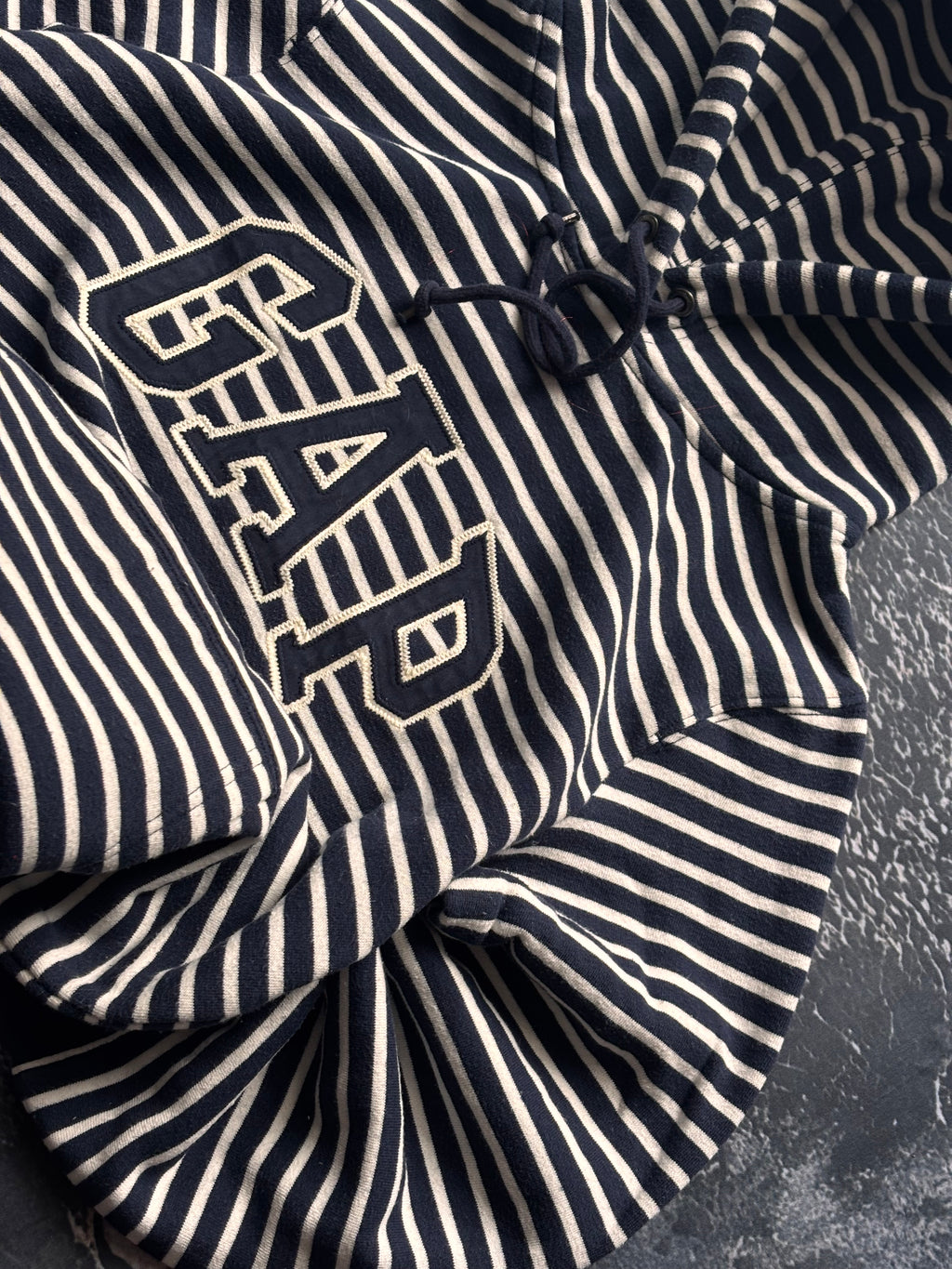 bluza hoodie Gap w paski granatowa vintage stripes american 90s
