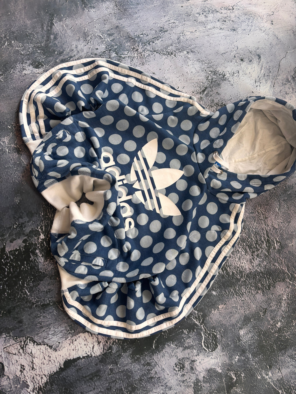 bluza hoodie w kropki viral tiktok trend prosty krój unikat vintage