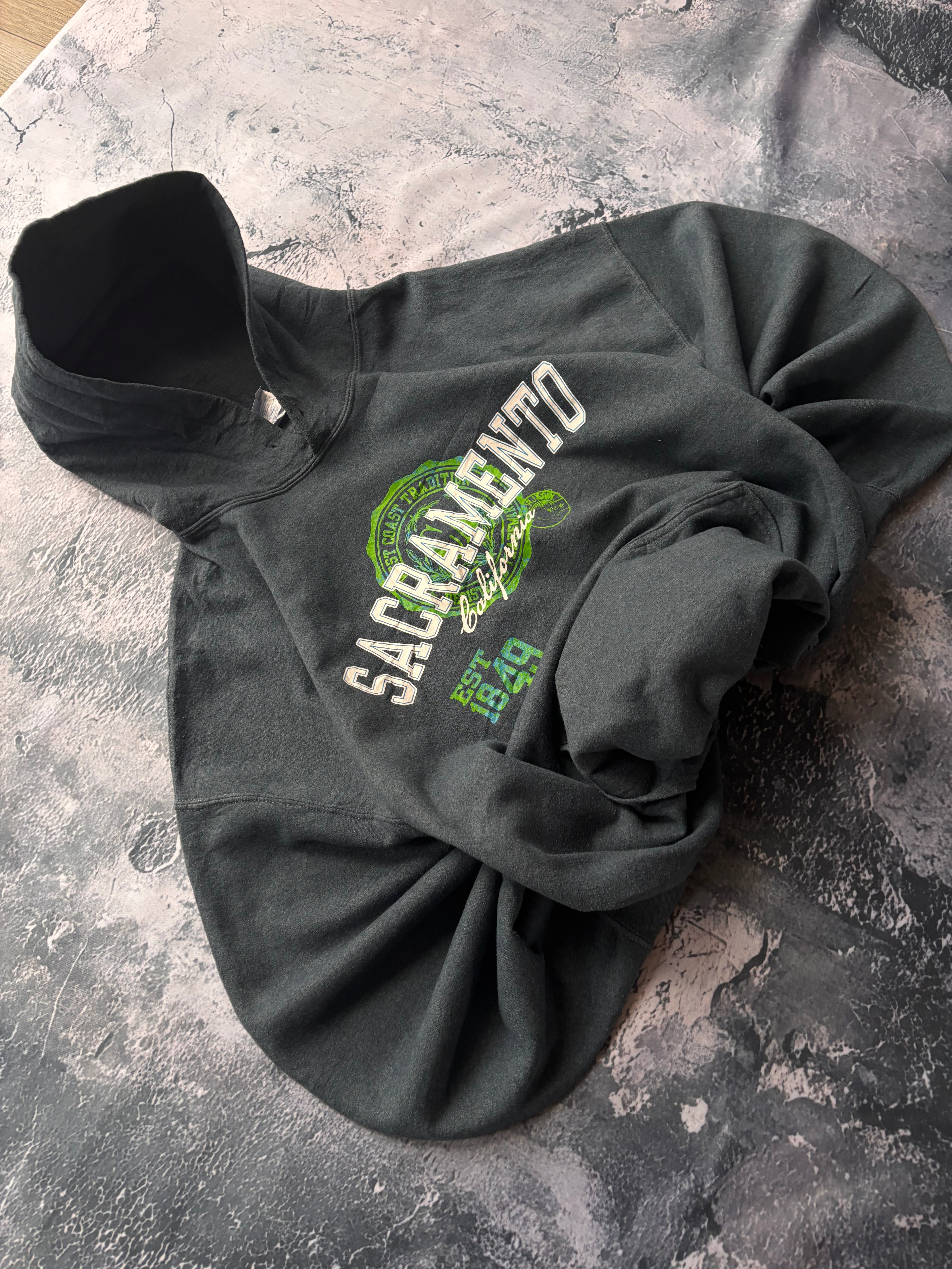 bluza hoodie vintage szara SACRAMENTO vintage 90s retro USA