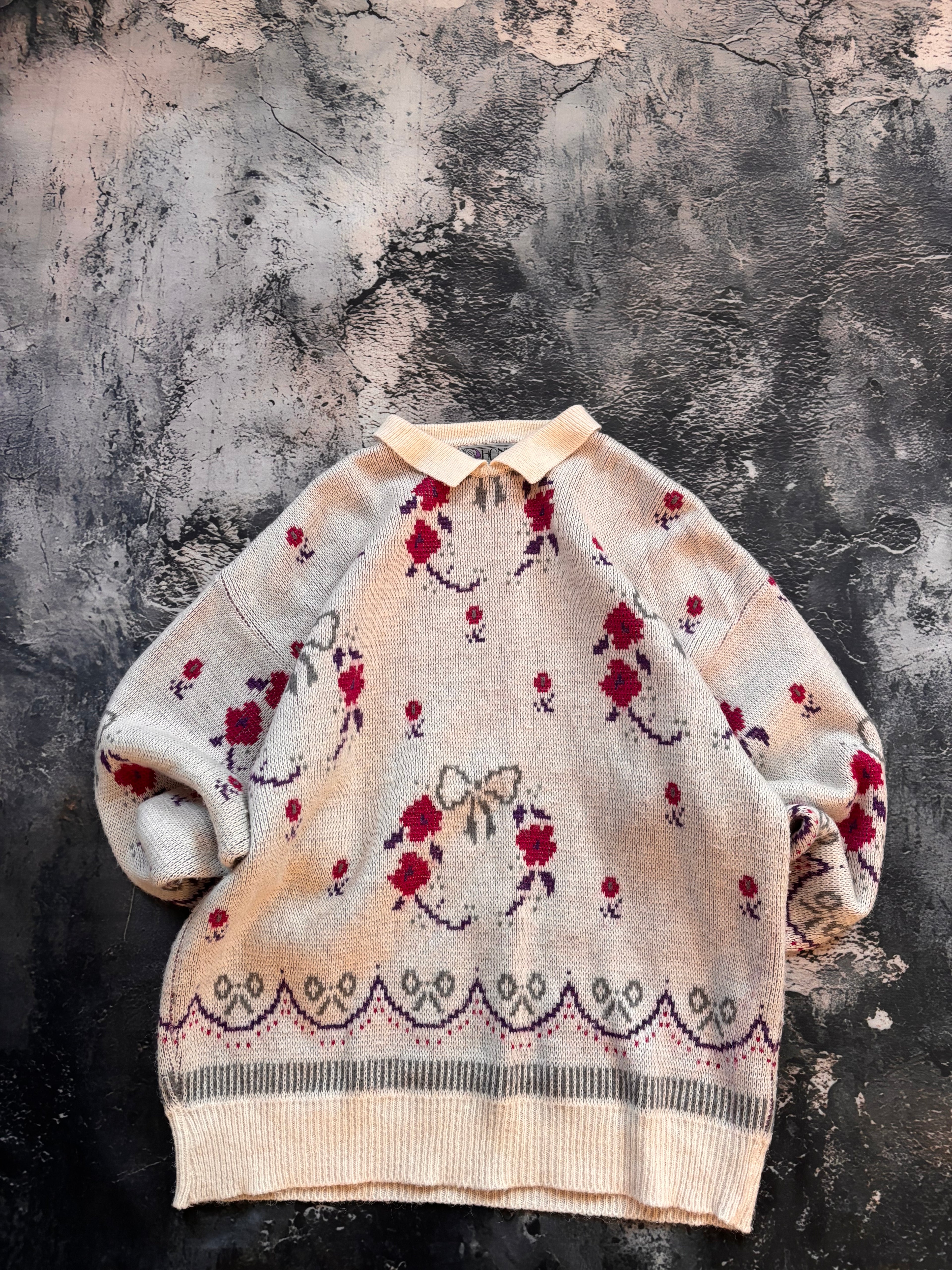 sweter wiosenny kwiecisty