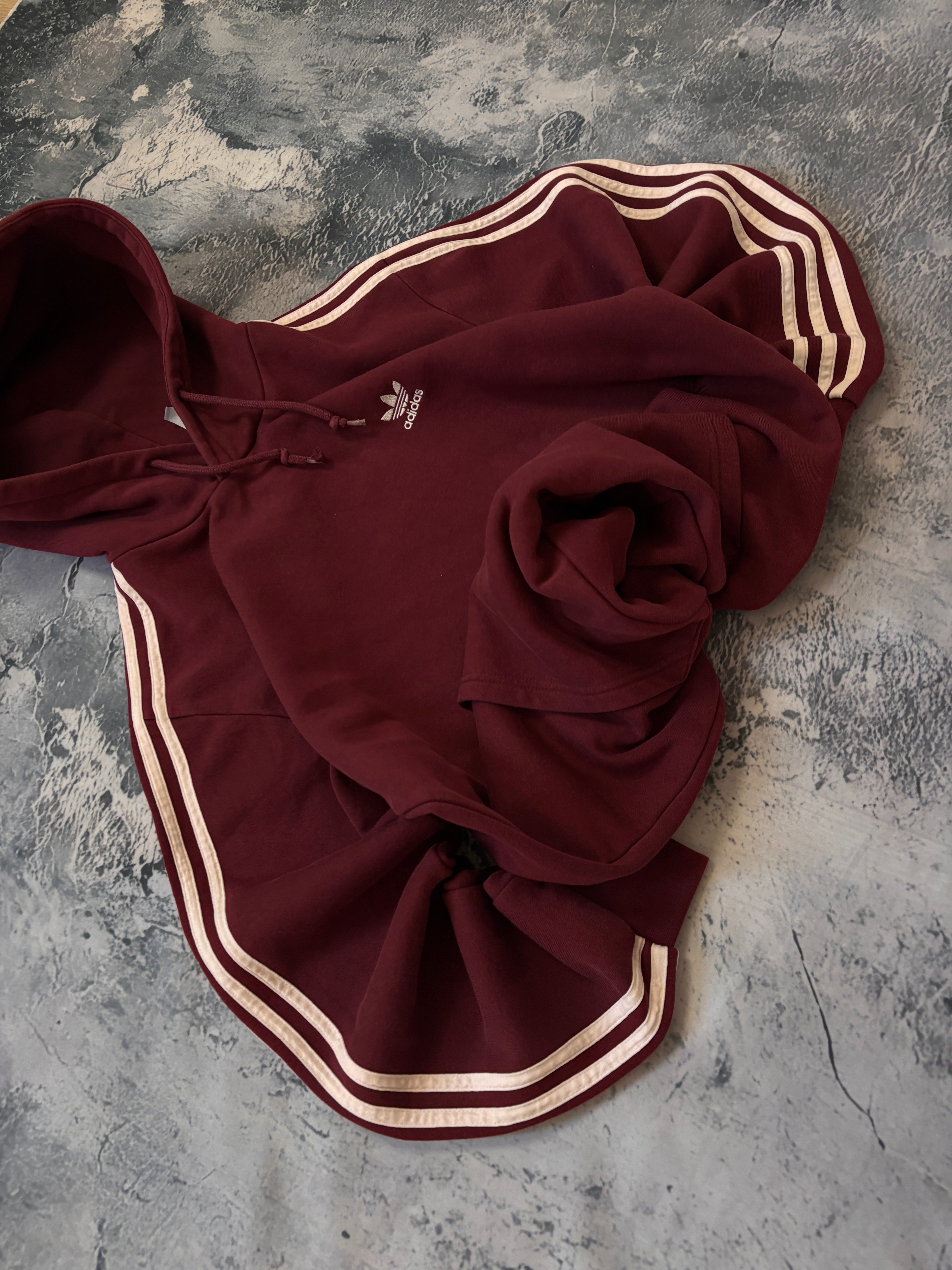 Bluza hoodie red logo Adidas w paski trend kult oversize