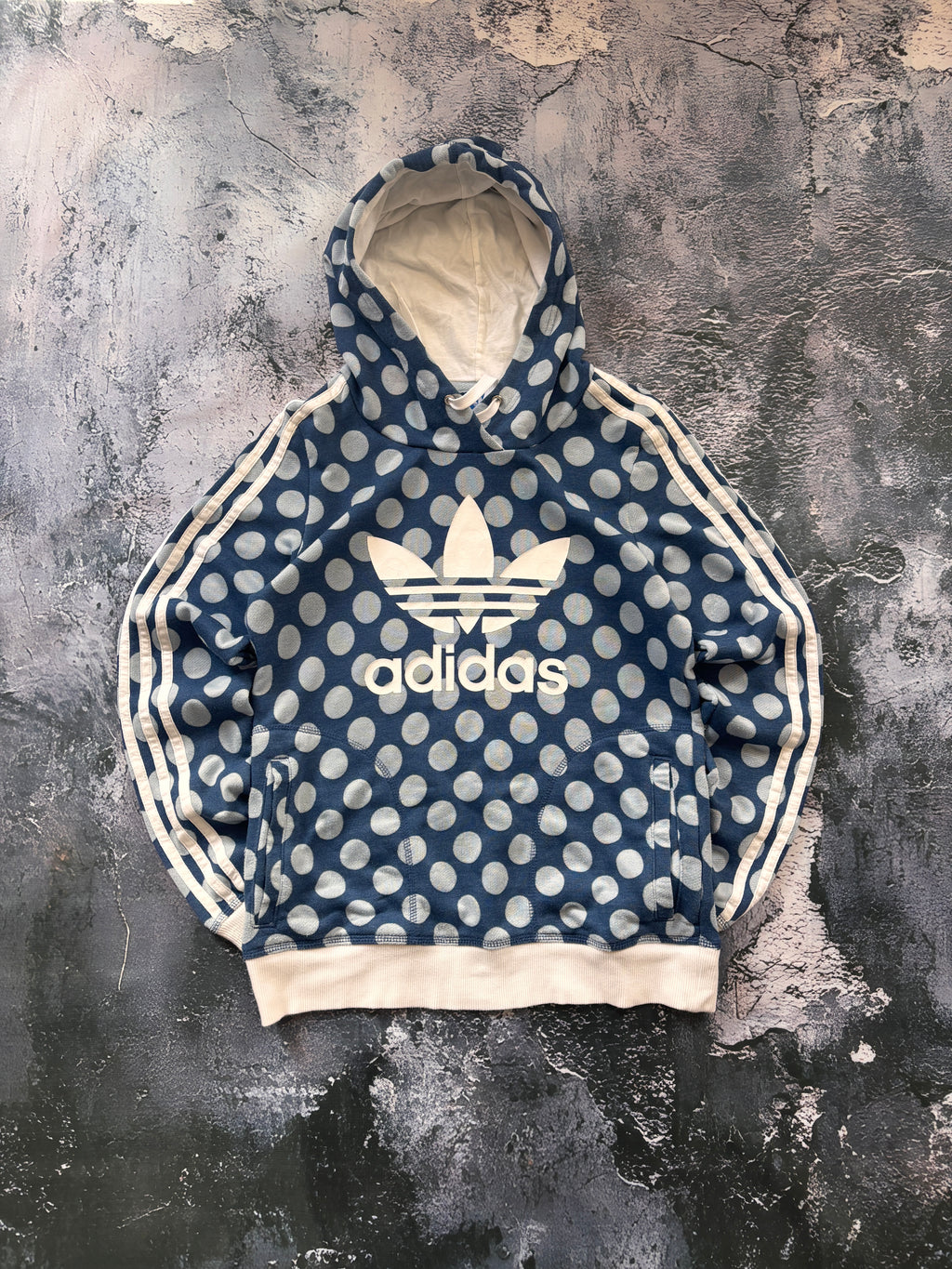bluza hoodie w kropki viral tiktok trend prosty krój unikat vintage