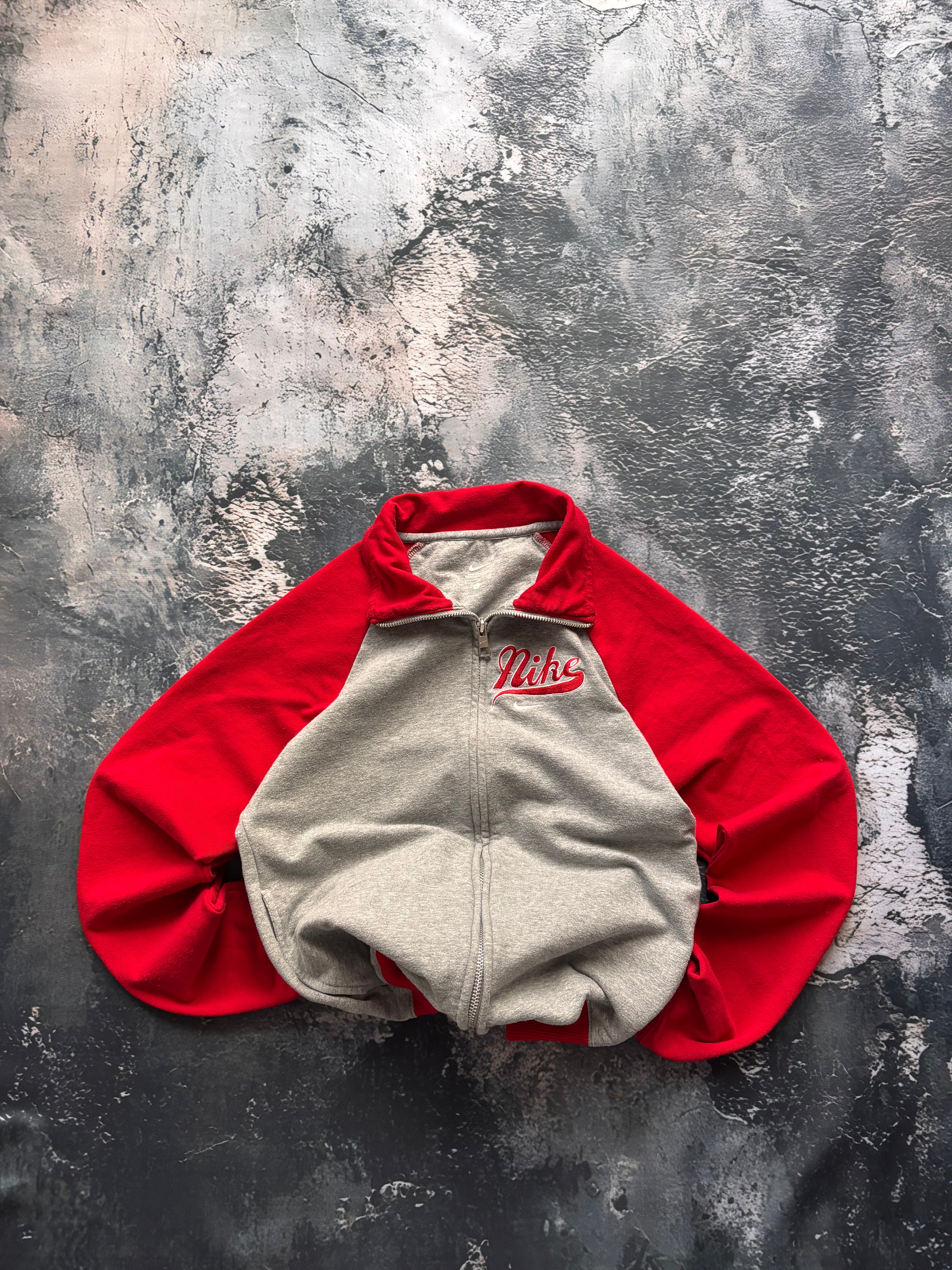 bluza hoodie zip Nike przylegający krój czerwono szara vintage