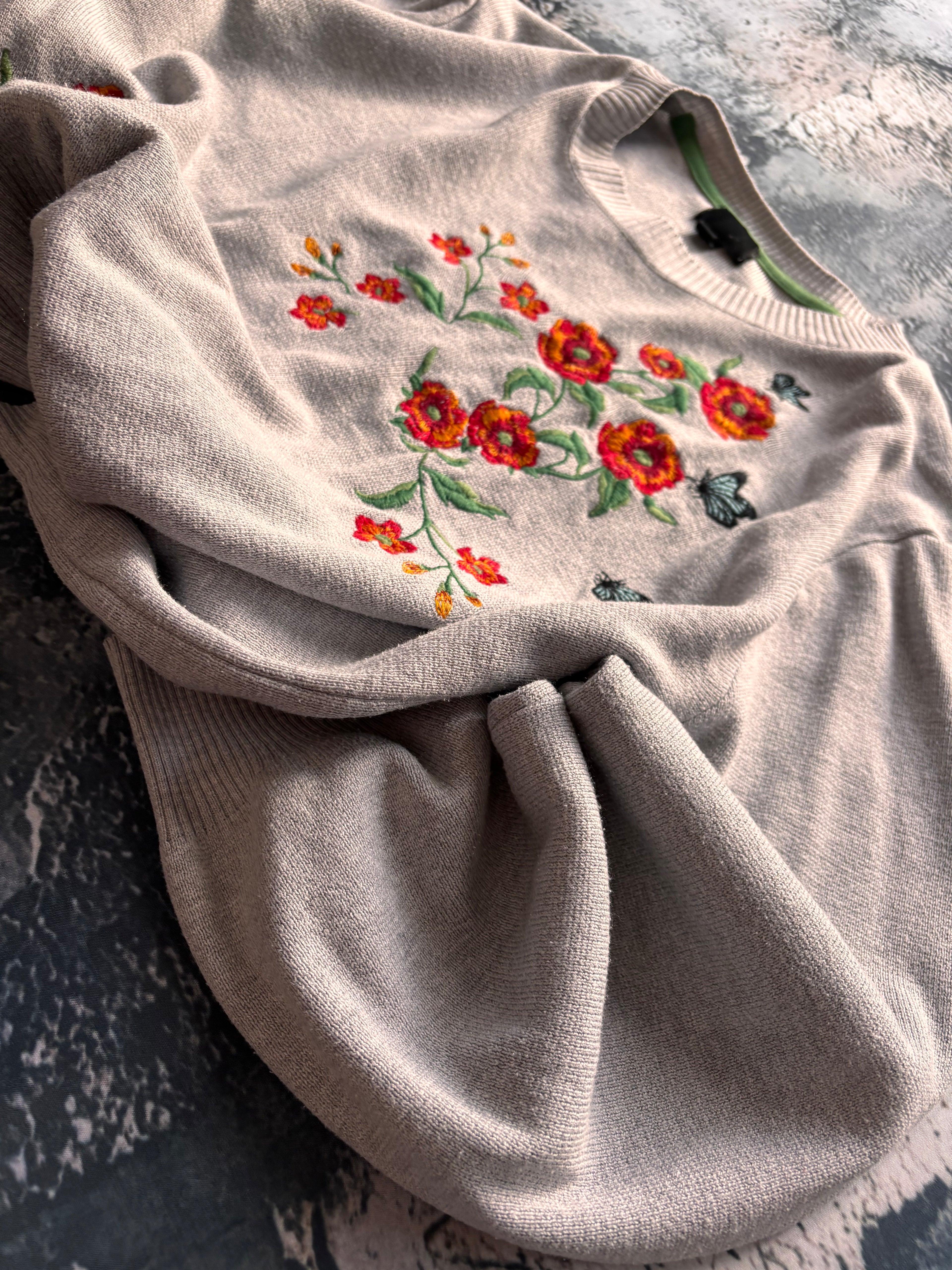 Sweter wiosenny szary bawełna vintage haft kwiecisty