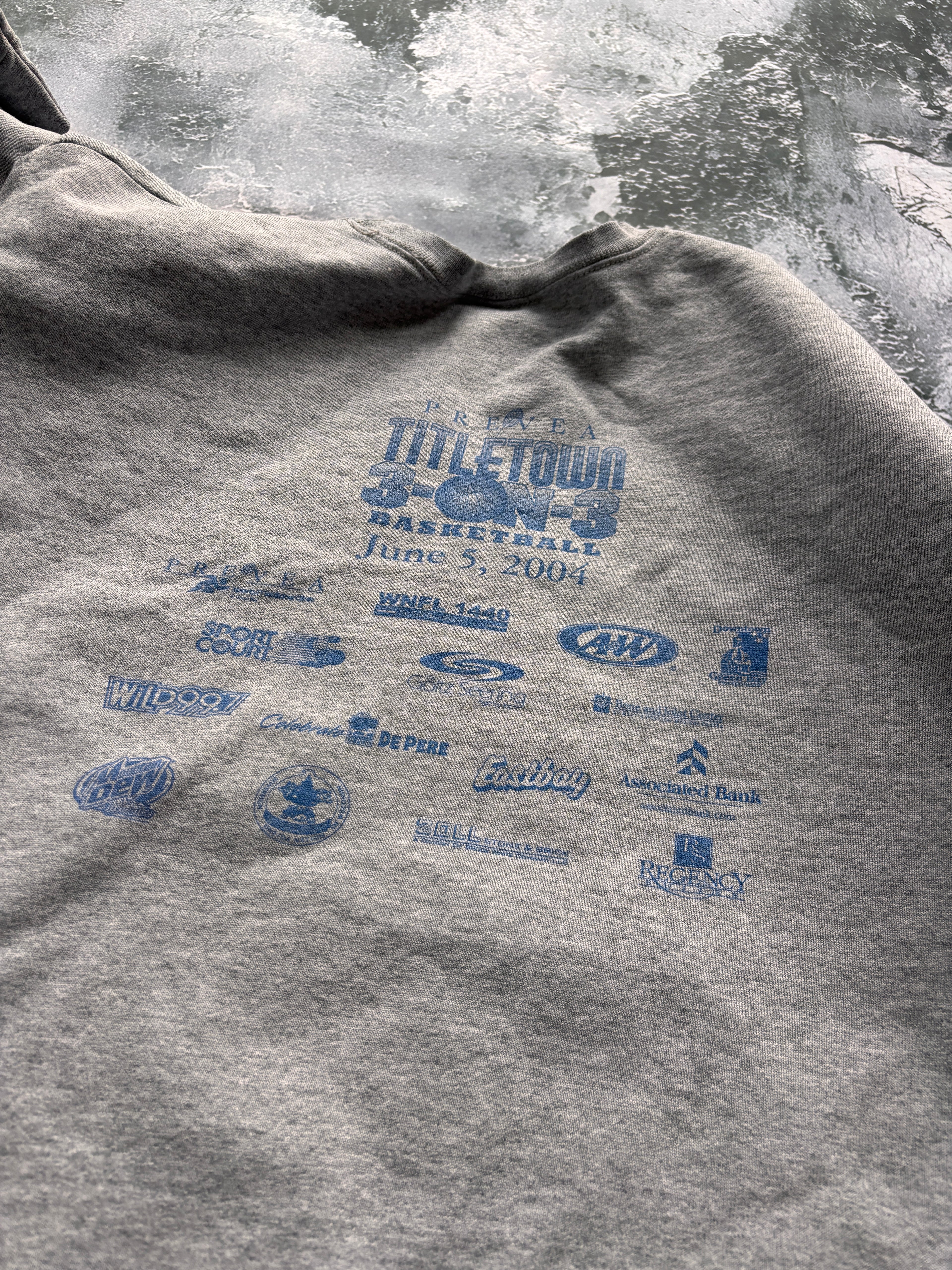 crewneck vintage 2004 vintage uniwersytecki usa