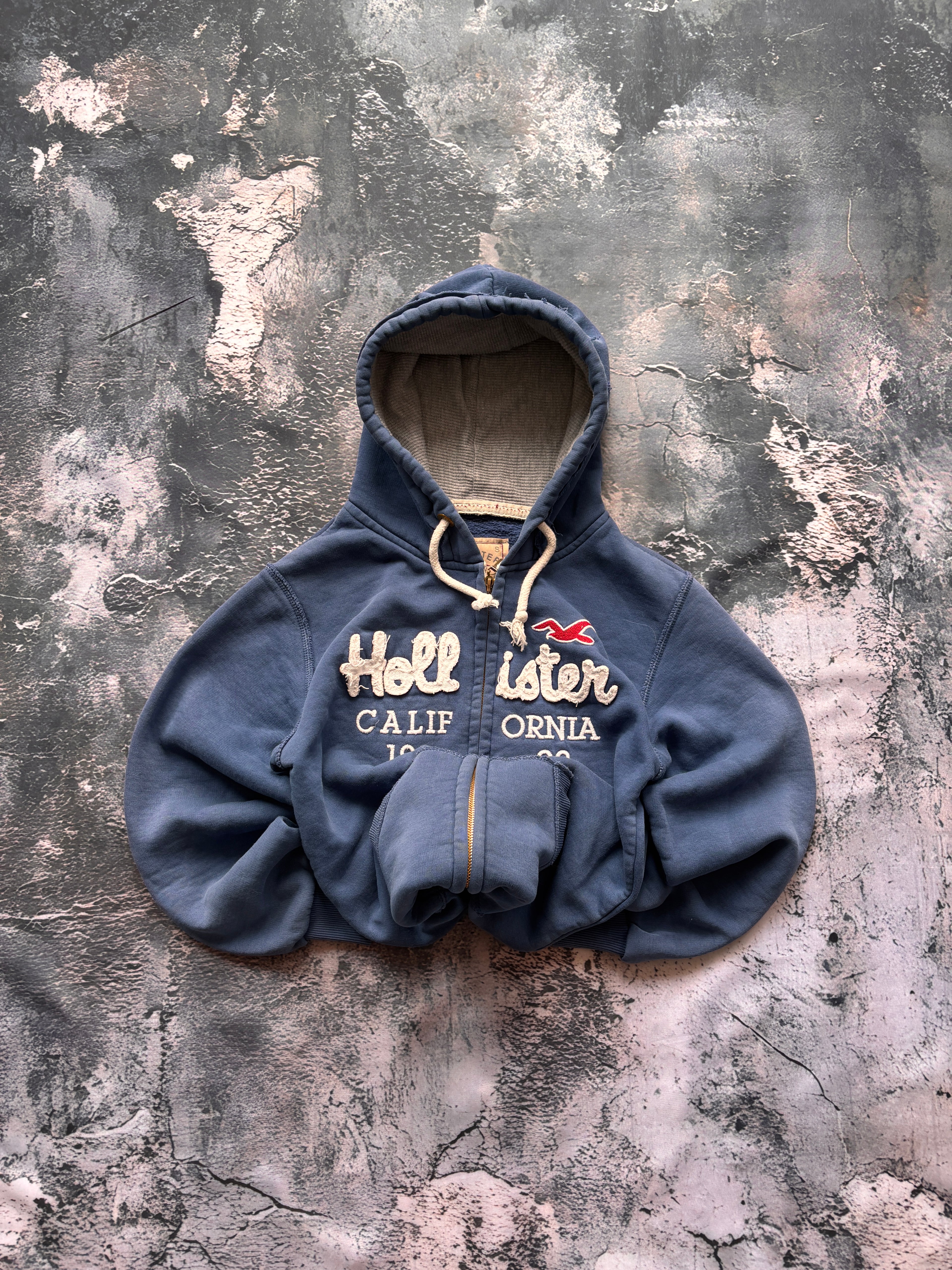Bluza hoodie Hollister big logo niebieska vintage retro prosty krój