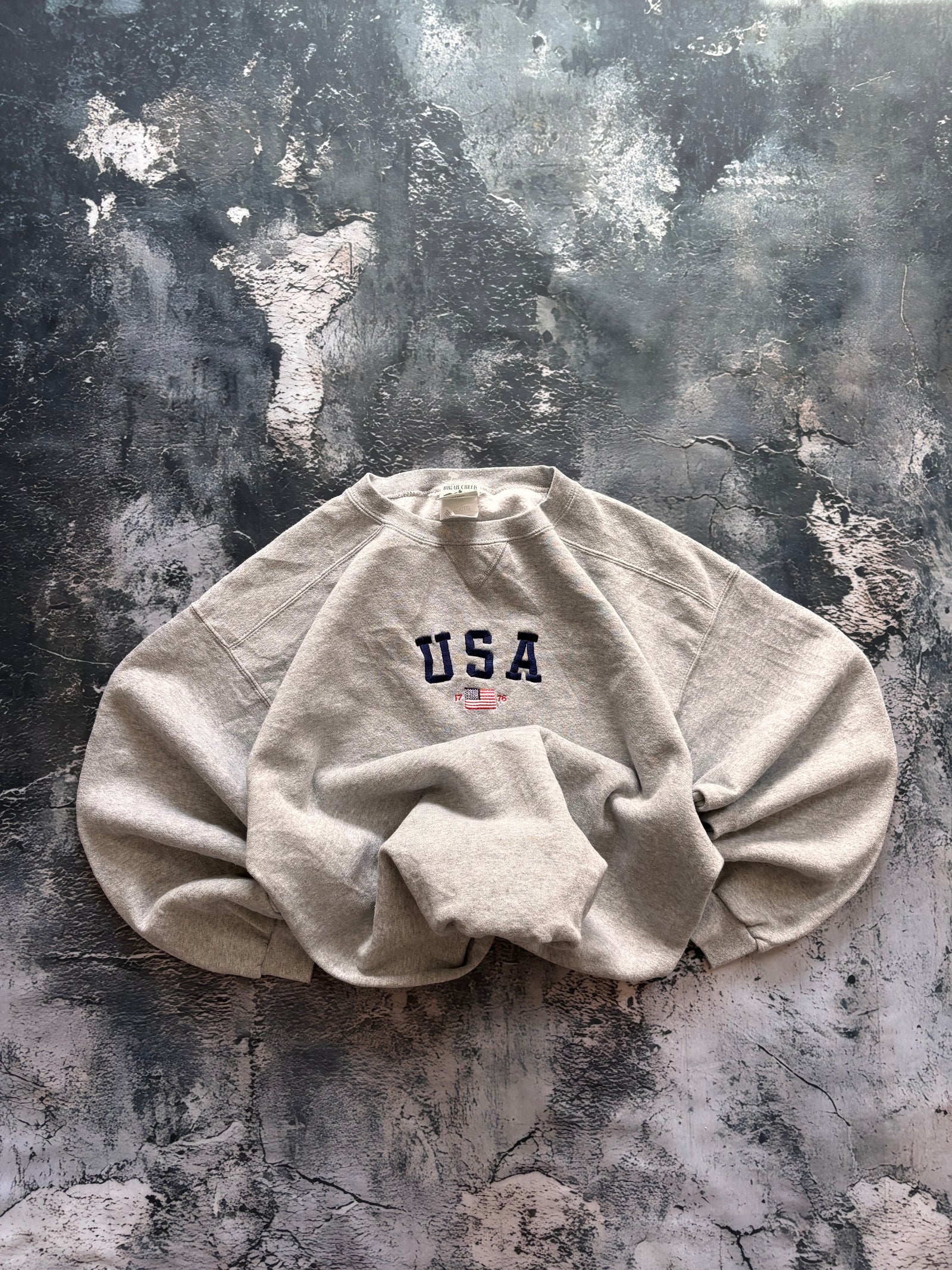 Bluza crewneck USA oversize vintage oldschool retro 90s minimal oldmoney streetwear