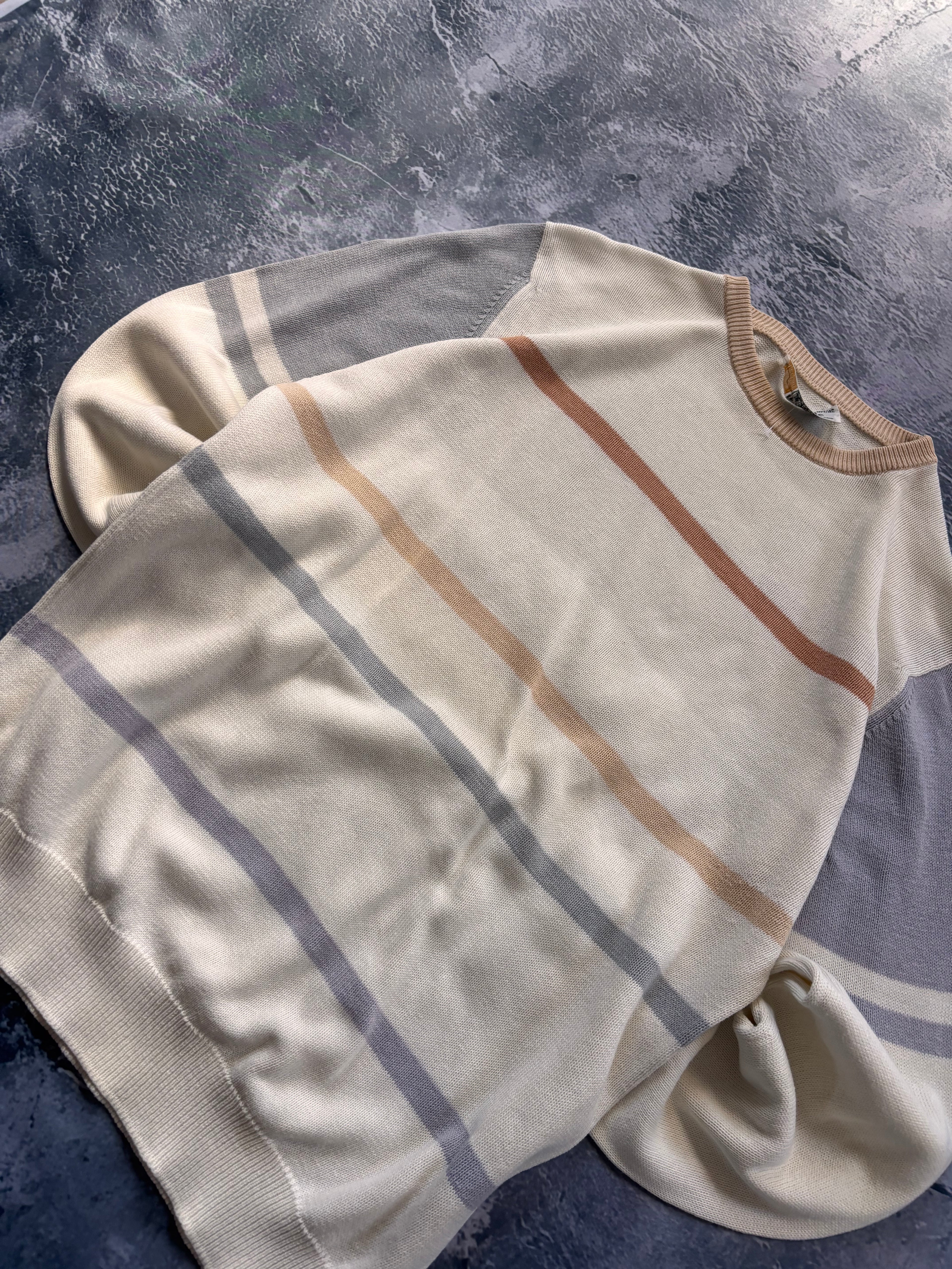 sweter w paski beżowy