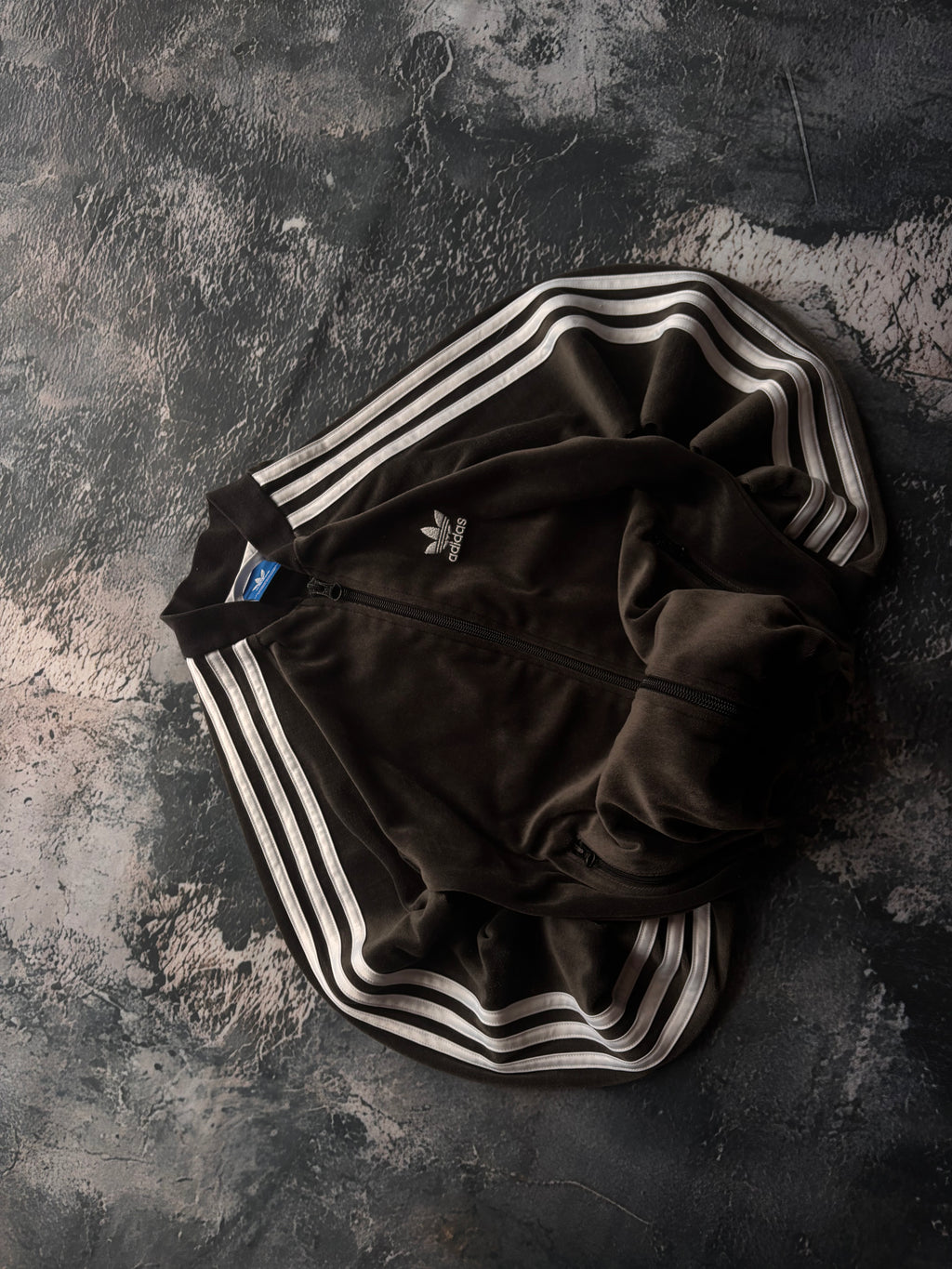 bluza zip hoodie przylegający krój adidas