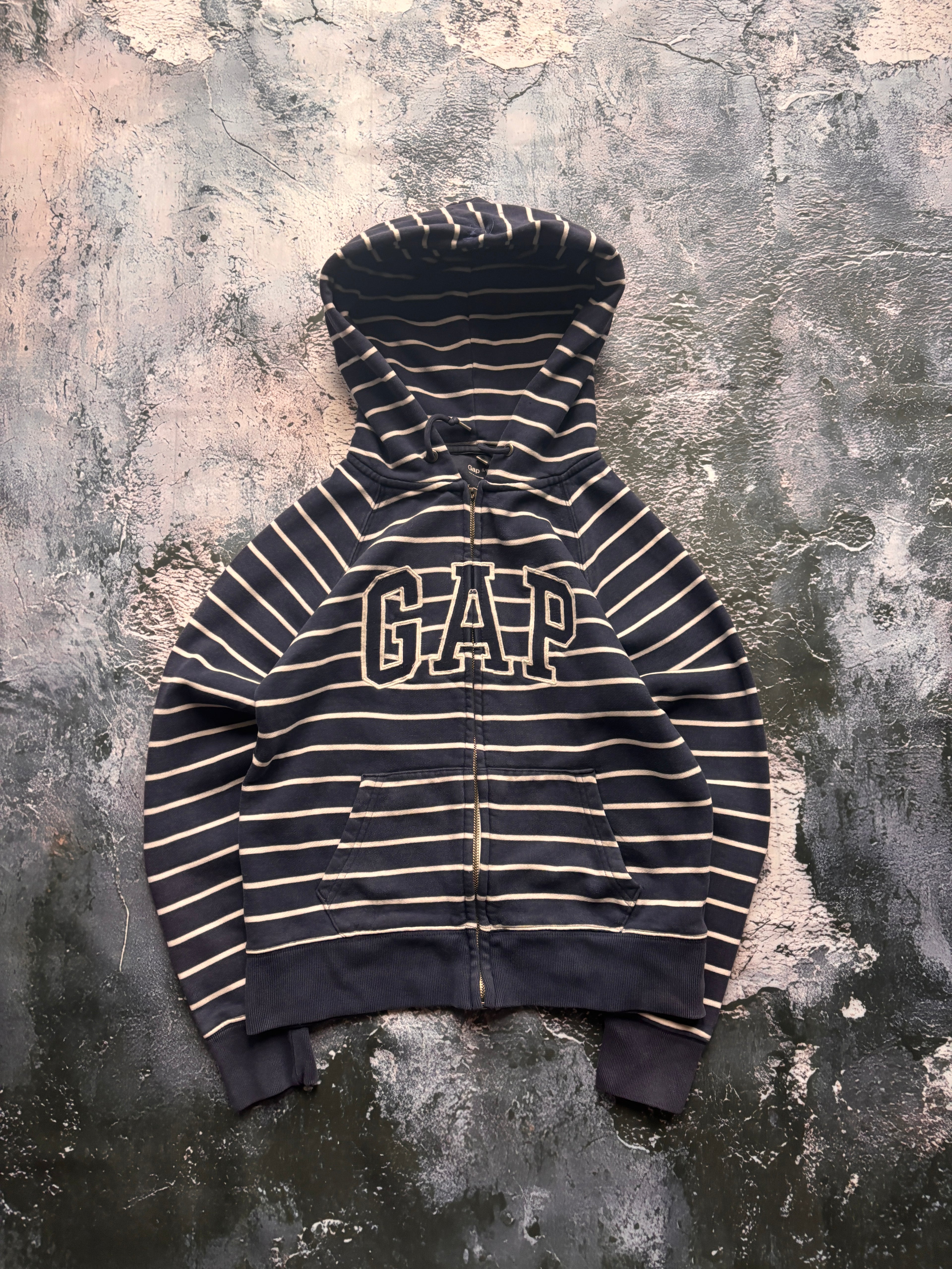 bluza hoodie GAP W PASKI unikatowa trend tiktok american streetwear klasyk granatowa