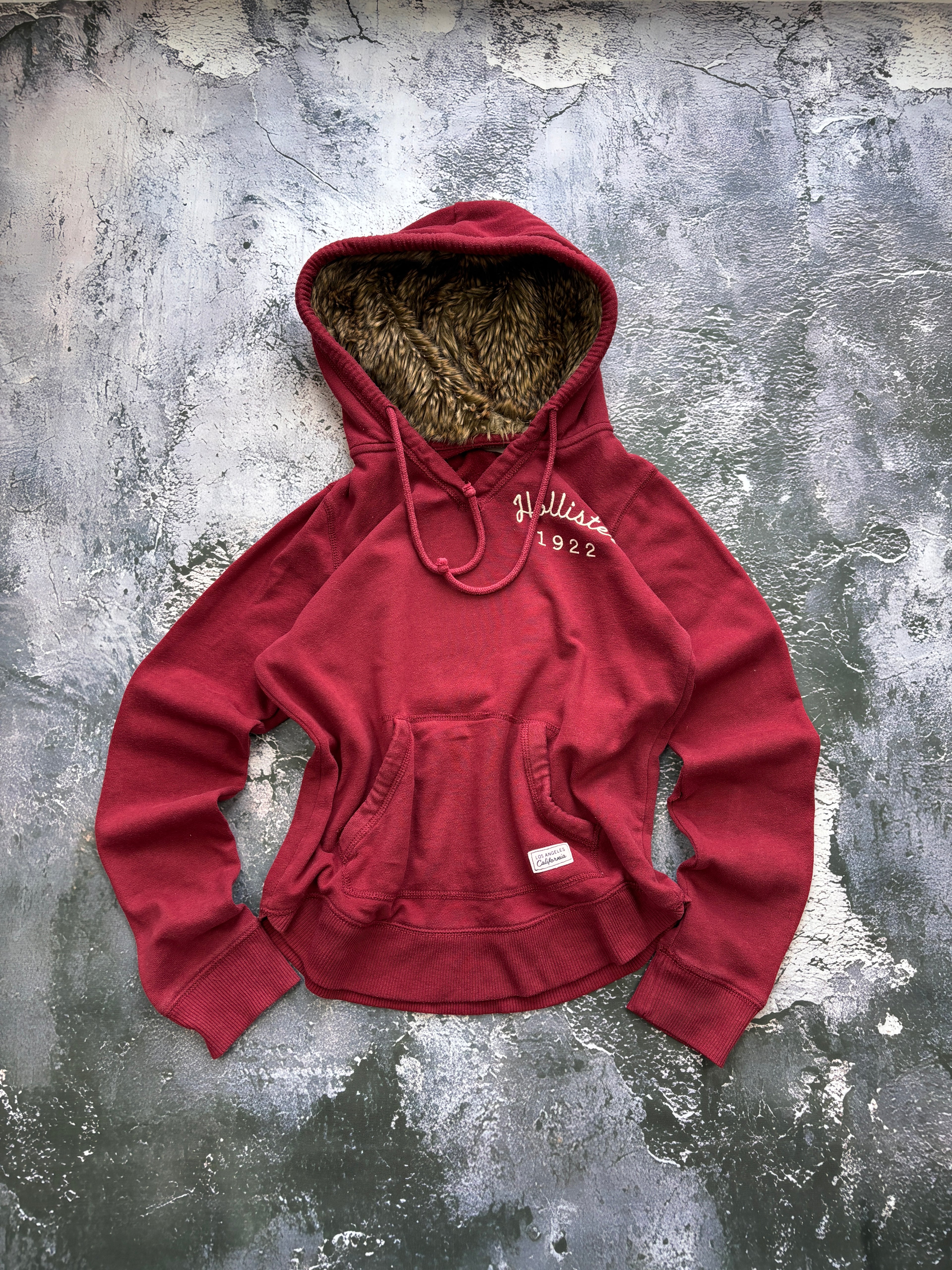 BLUZA HOODIE HOLLISTER CZERWONA RED Z WŁOSEM TREND UNIKATOWA