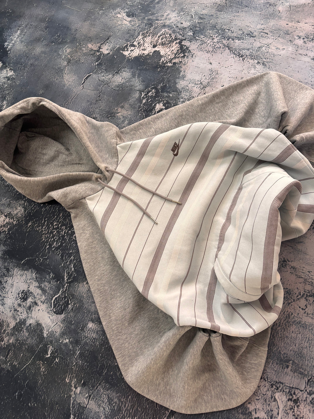 Bluza hoodie nike w paski