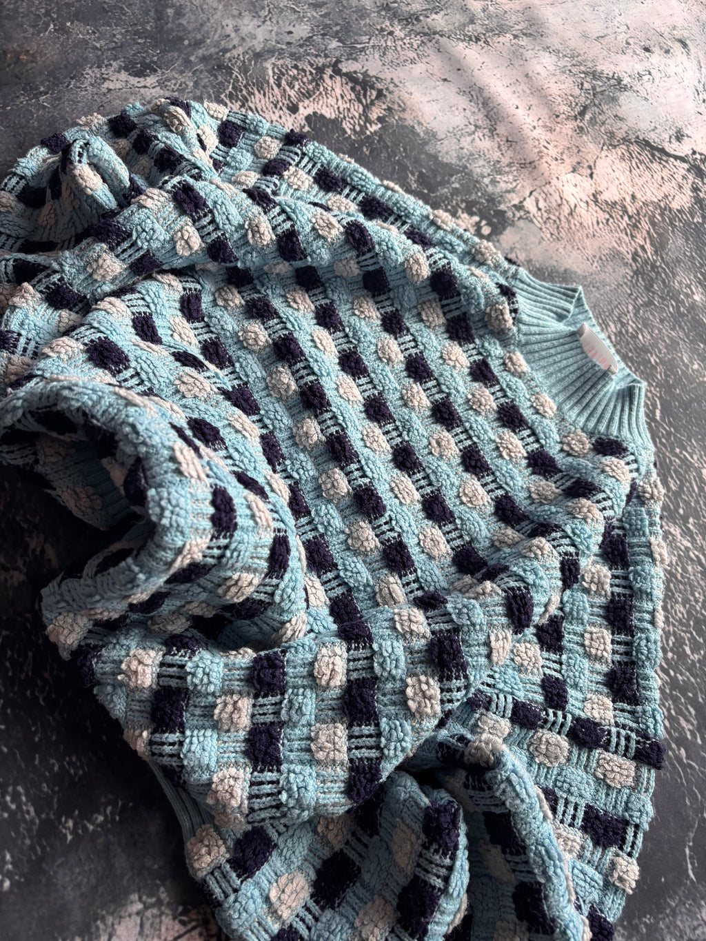 Sweter niebieski texture vintage