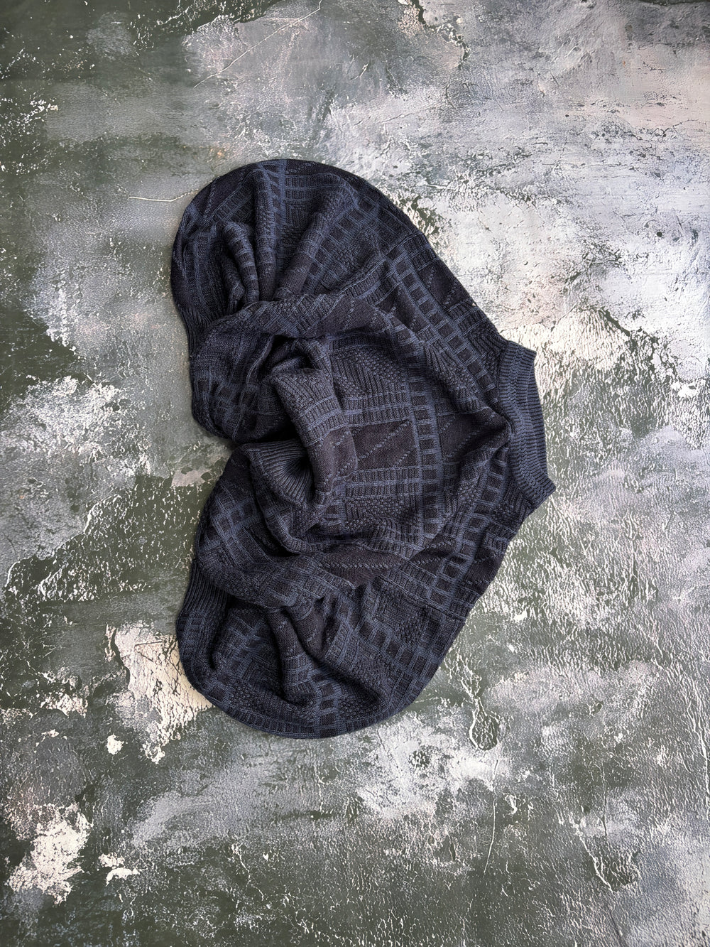 SWETER TEXTURE RETRO GRANATOWY OVERSIZE