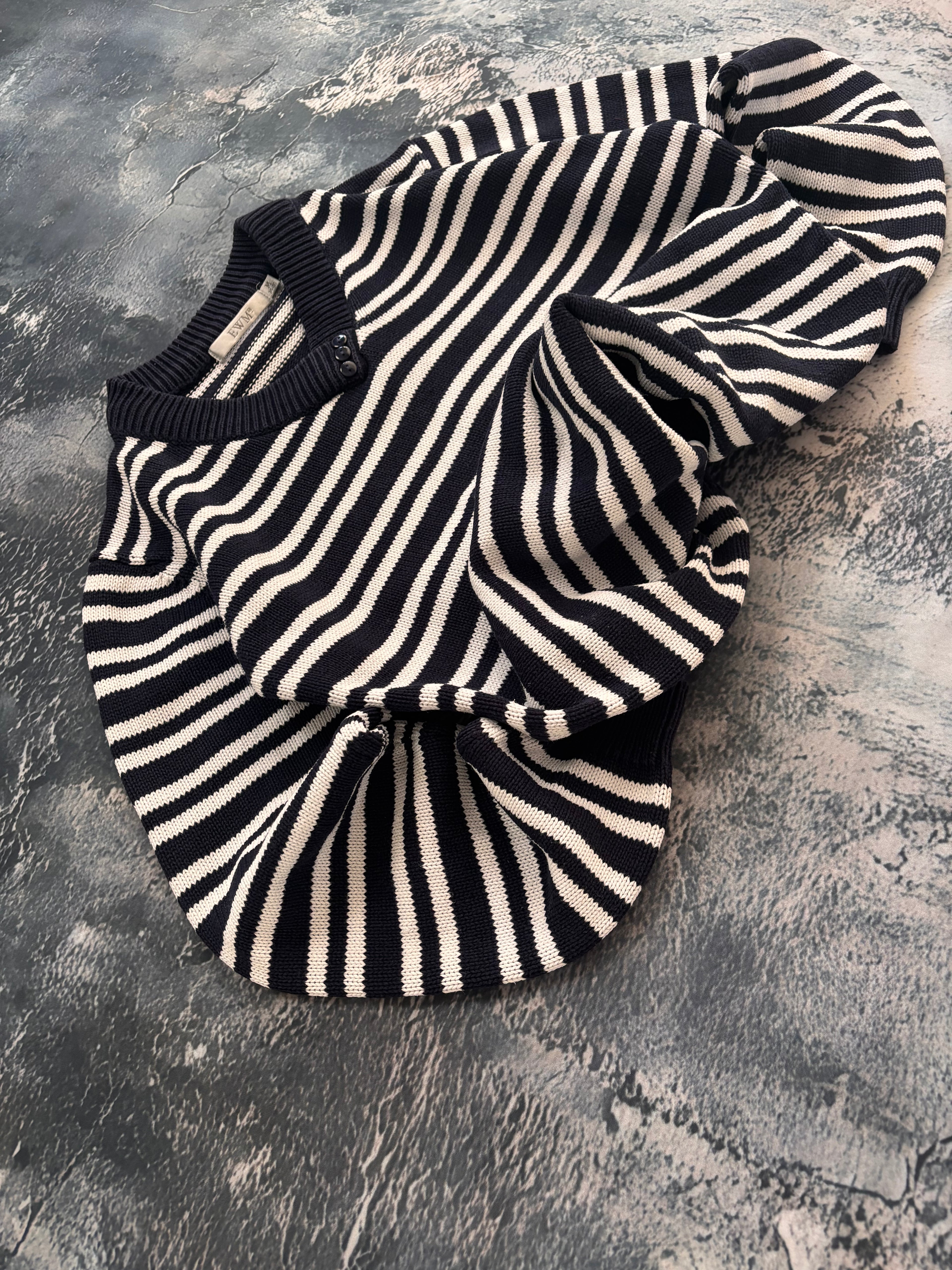 Sweter czarno biały w paski 100% bawełna