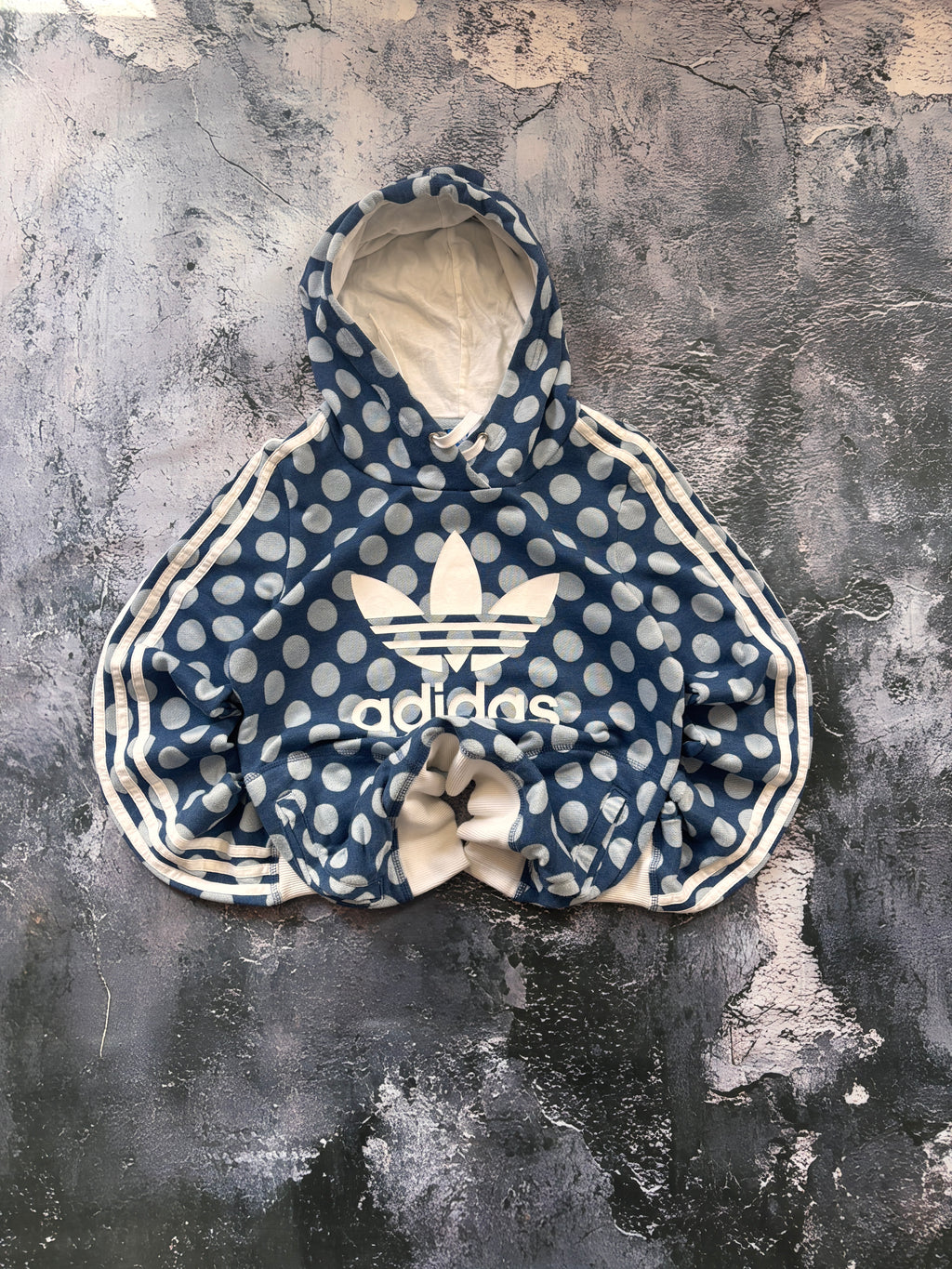 bluza hoodie w kropki viral tiktok trend prosty krój unikat vintage