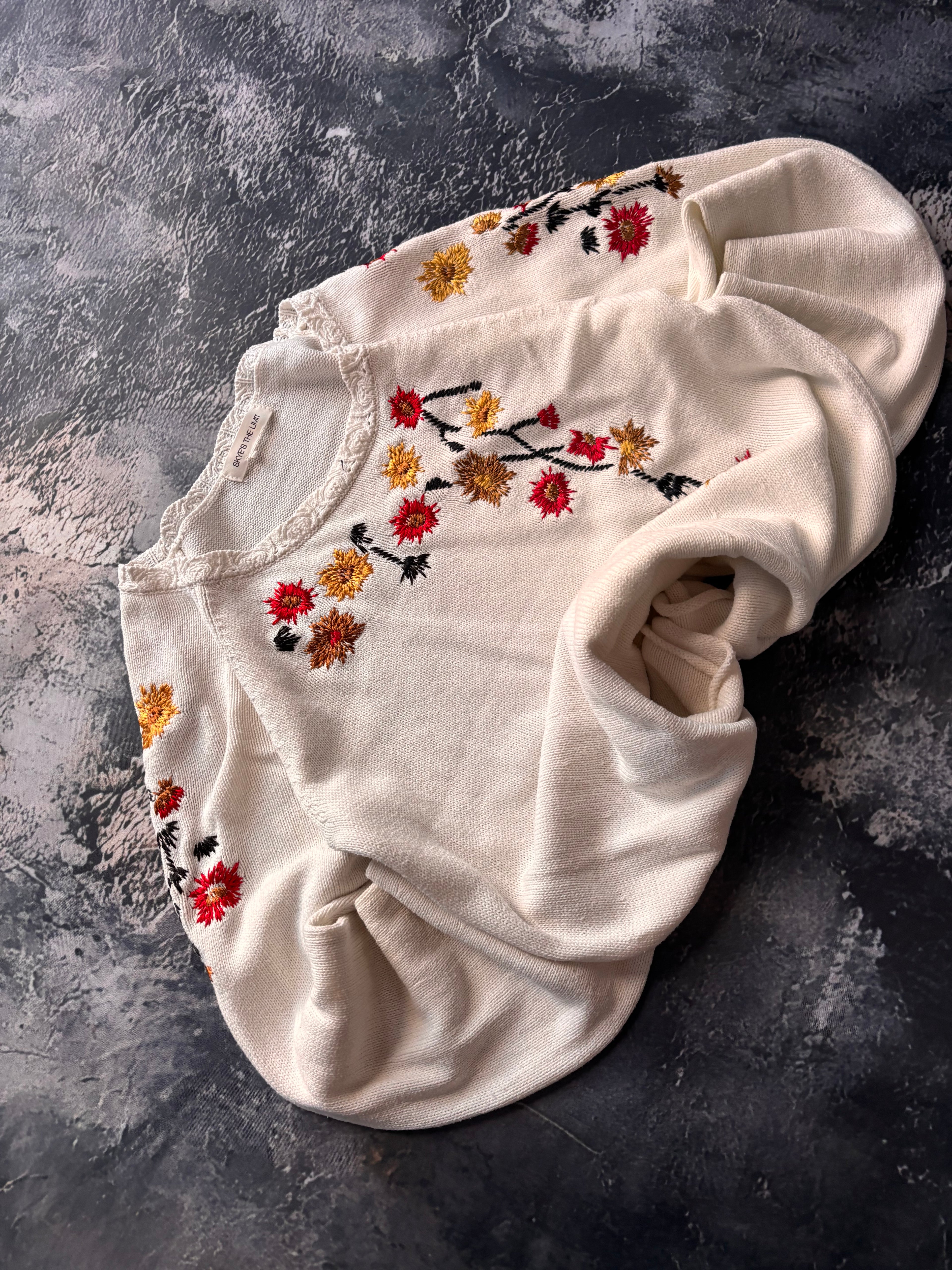 sweter kwiecisty biały rozmiar S