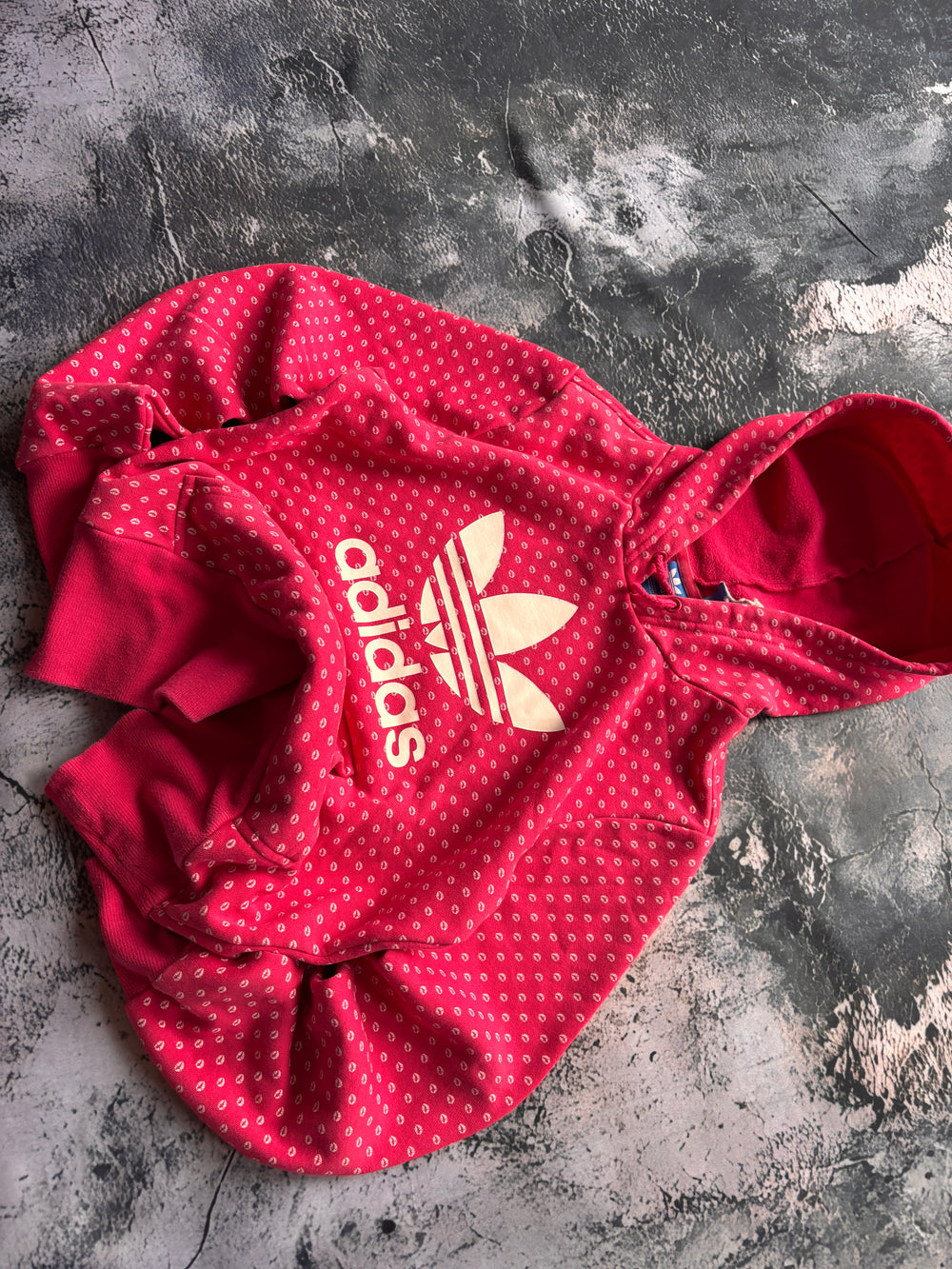 BLUZA HOODIE W KROPKI ADIDAS TREND TIKTOK PINTEREST