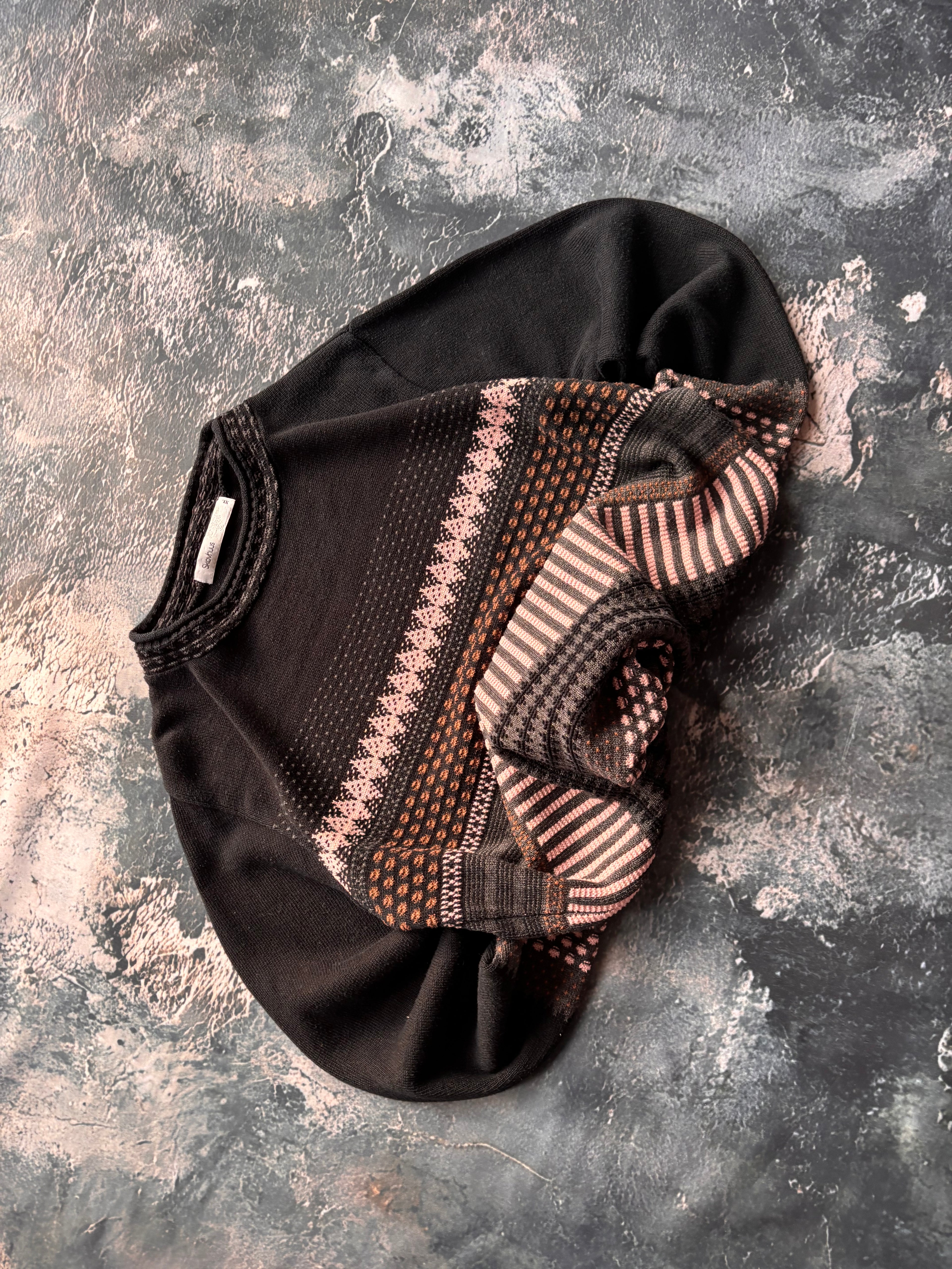 Sweter czarny texture s