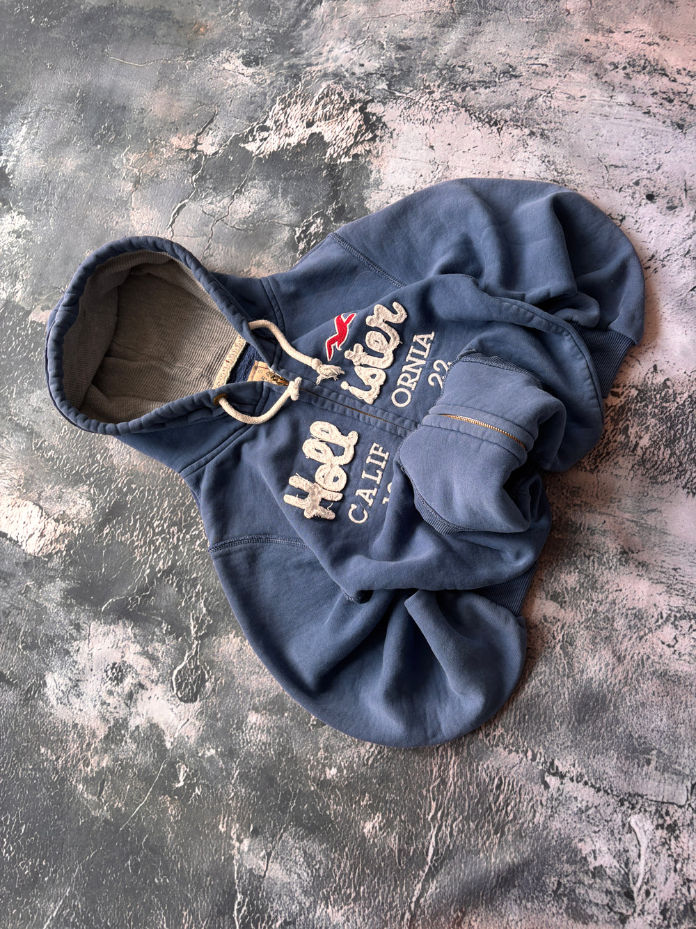 Bluza hoodie Hollister big logo niebieska vintage retro prosty krój