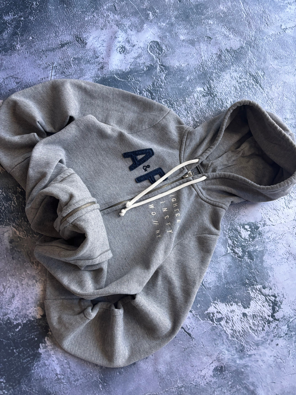 bluza hoodie A AND F vintage szara prosty krój y2k