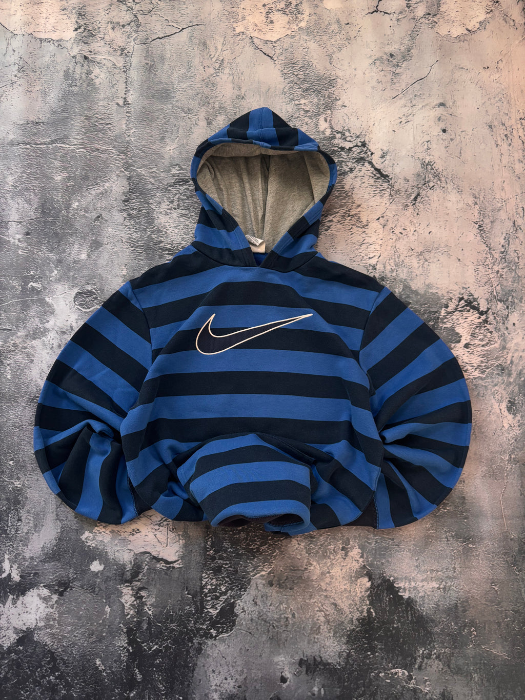 bluza hoodie w paski granatowo biała vintage