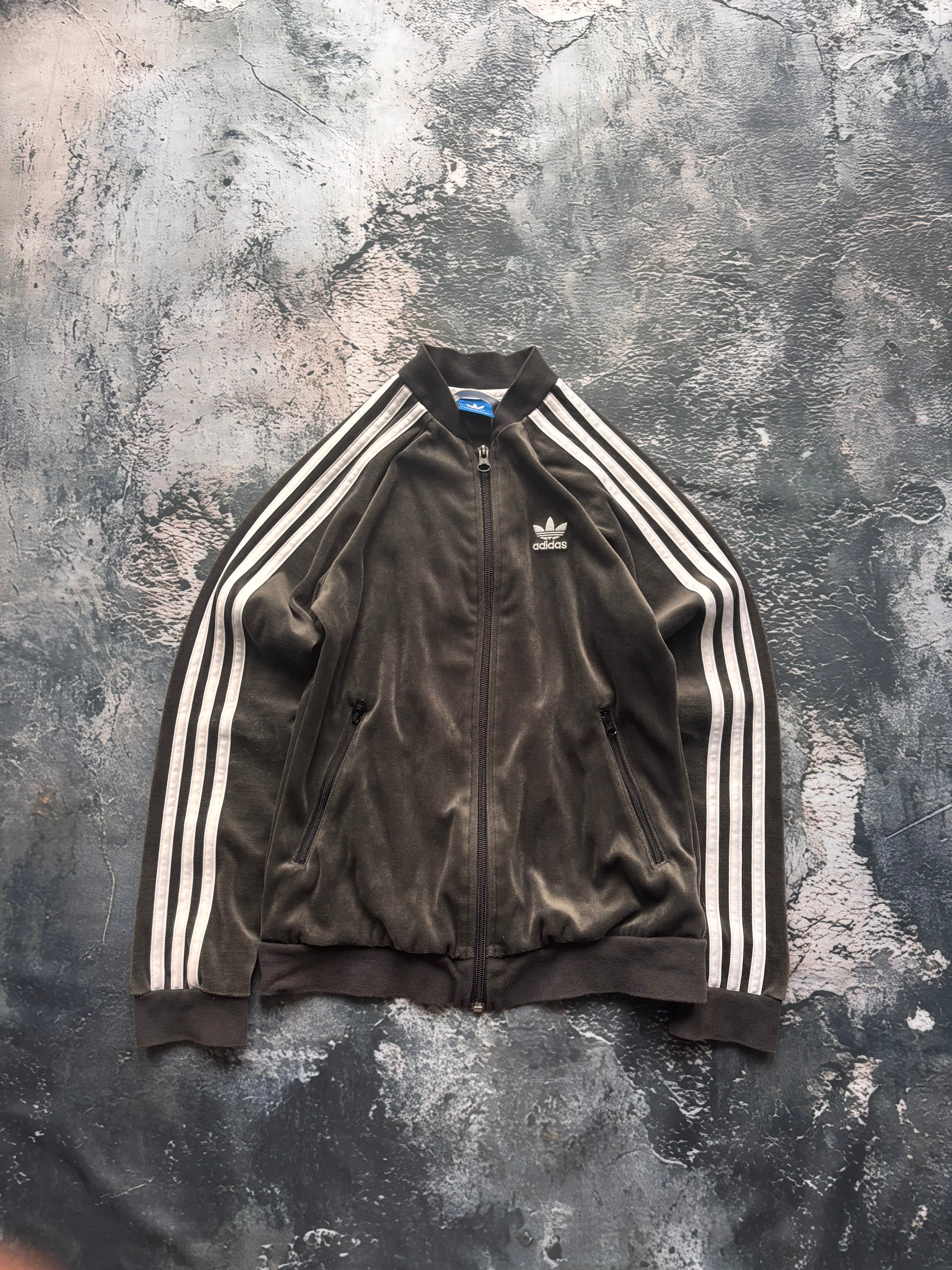 bluza zip hoodie przylegający krój adidas