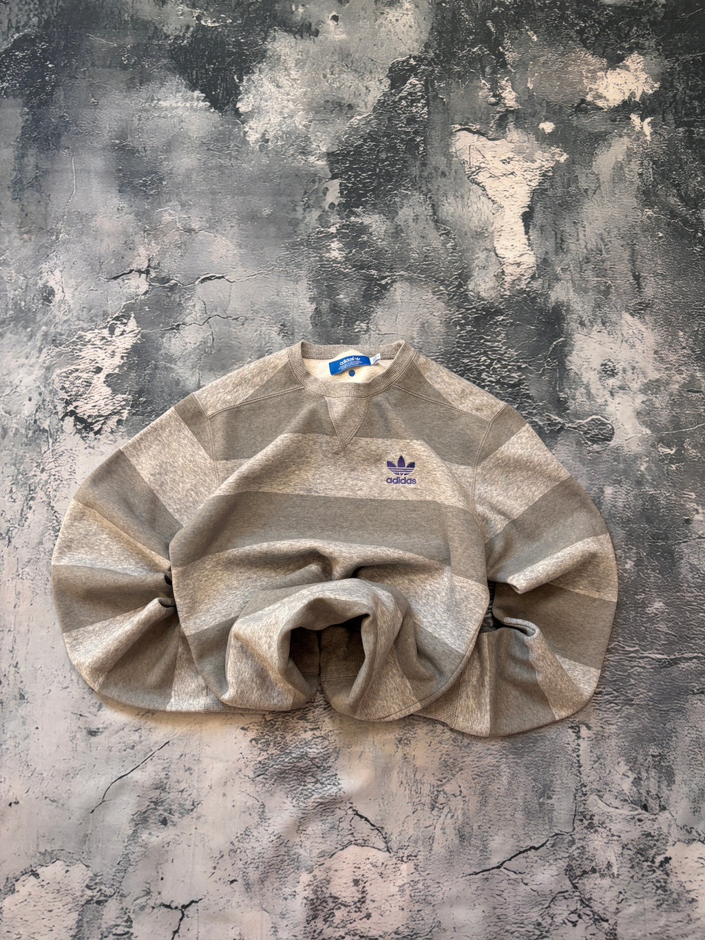 bluza crewneck Adidas w paski szara basic american streetwear