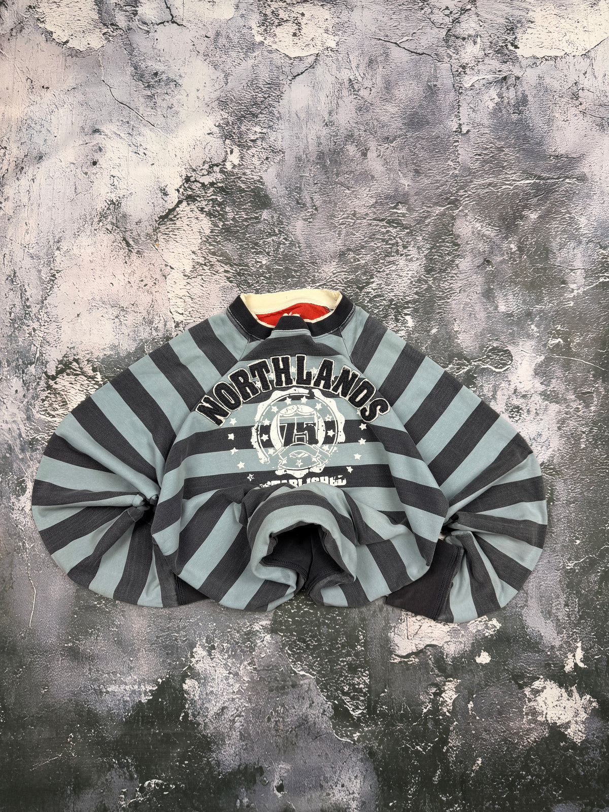BLUZA CREWNECK Y2K UNIKATOWA VINTAGE PROSTY KRÓJ