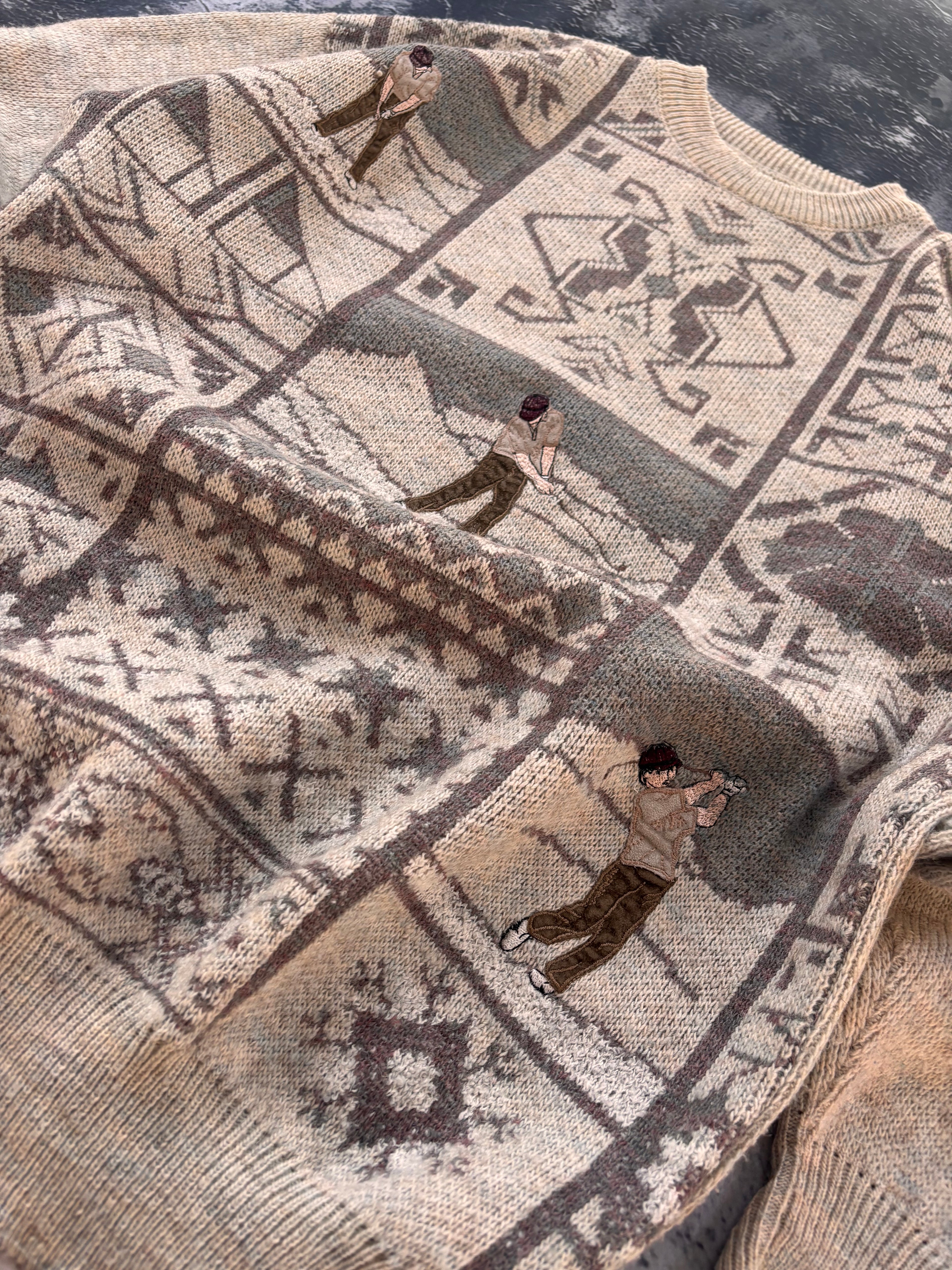 Sweter oversize vintage beżowy z haftami