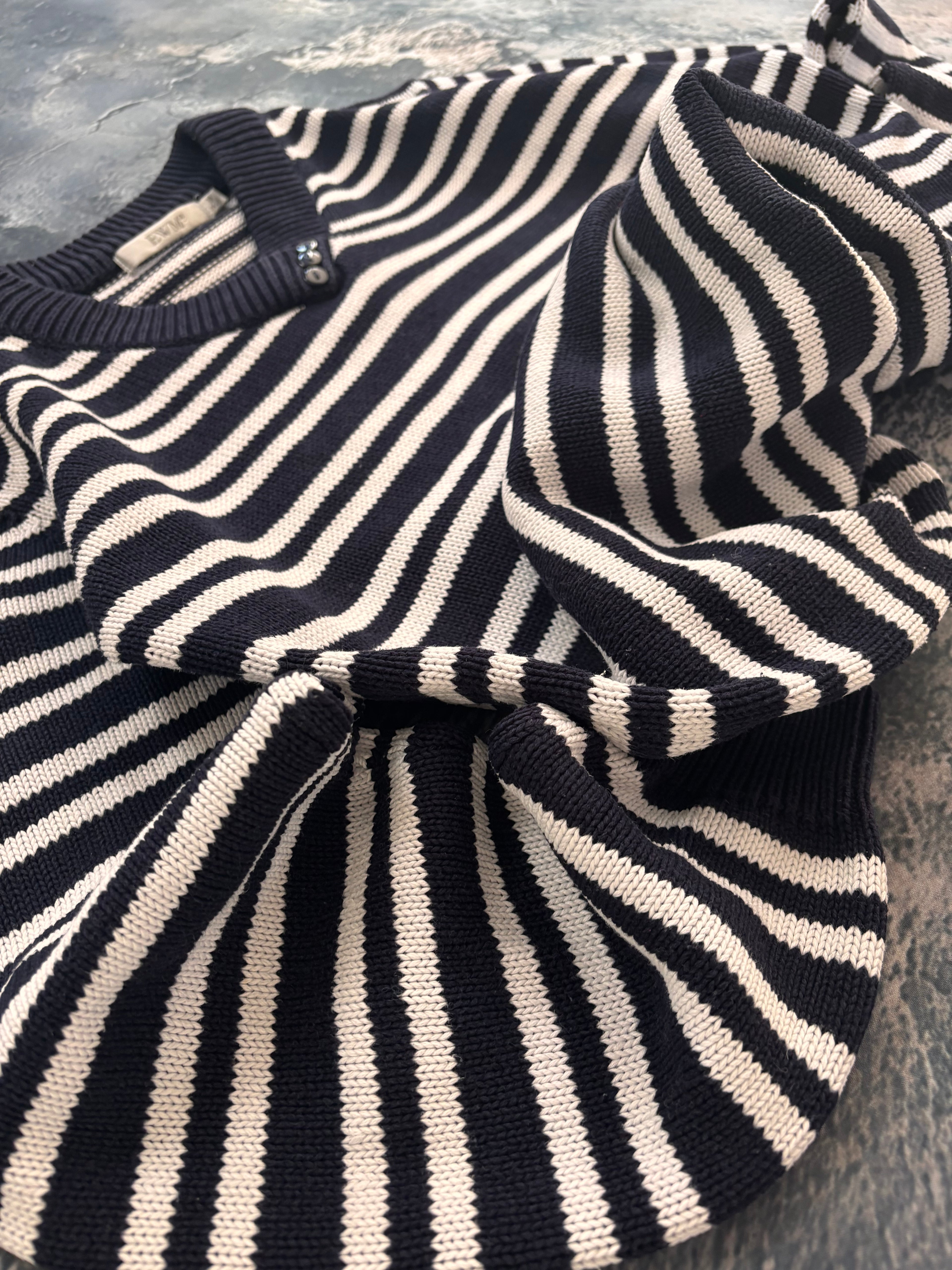 Sweter czarno biały w paski 100% bawełna