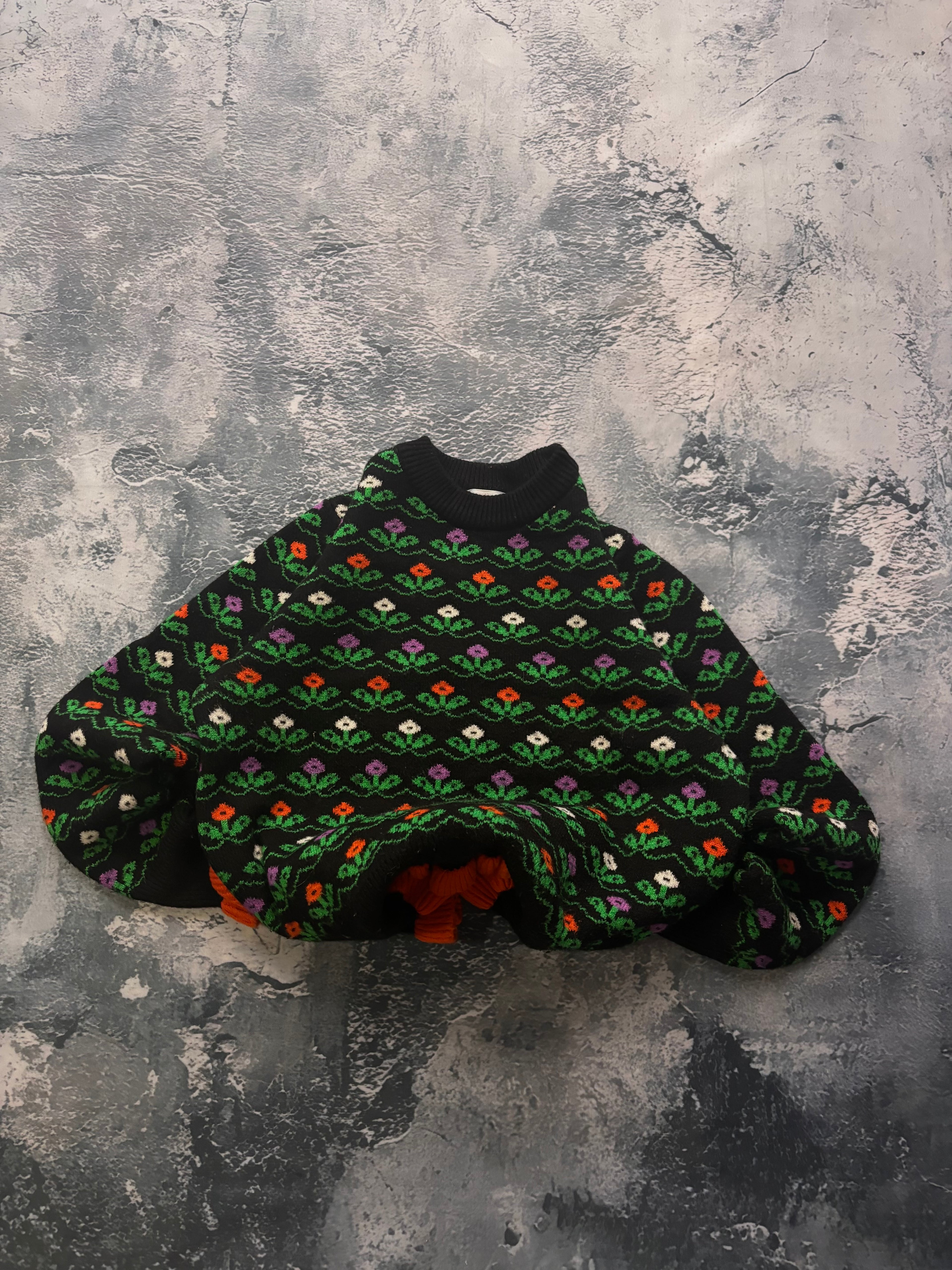 Sweter kwiecisty prosty krój vintage