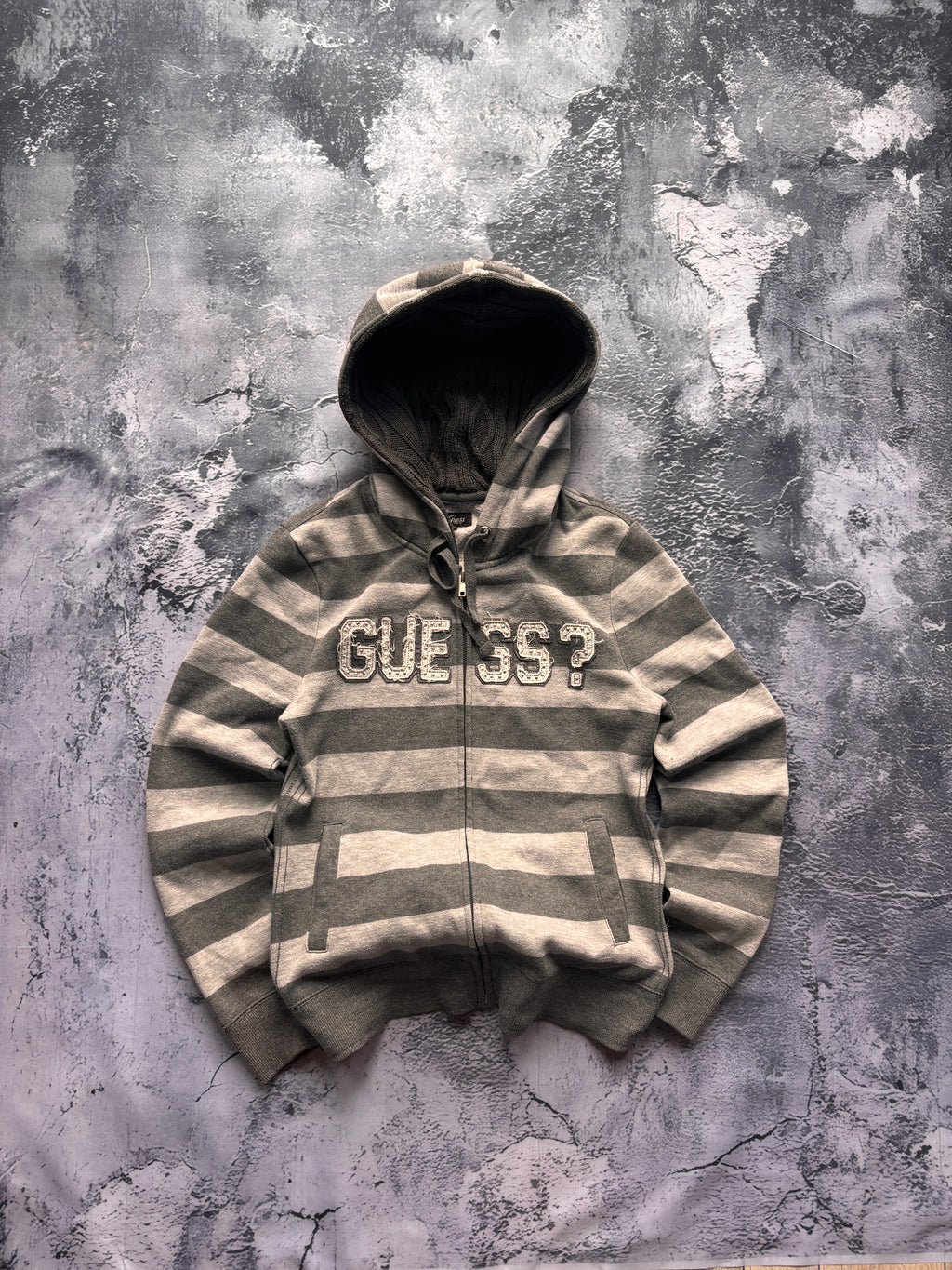 BLUZA HOODIE GUESS ? VINTAGE W PASKI RETRO UNIKAT