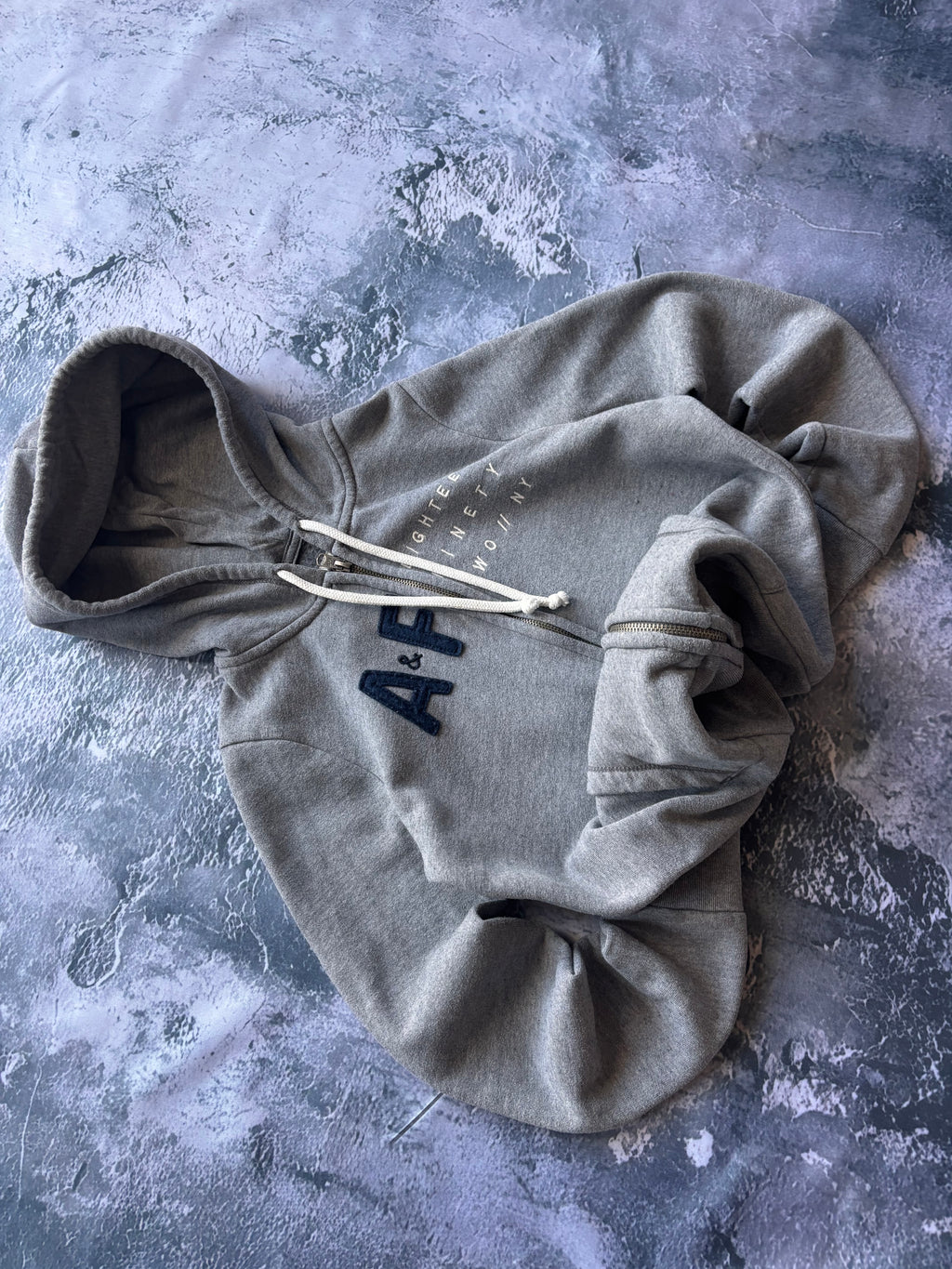 bluza hoodie A AND F vintage szara prosty krój y2k