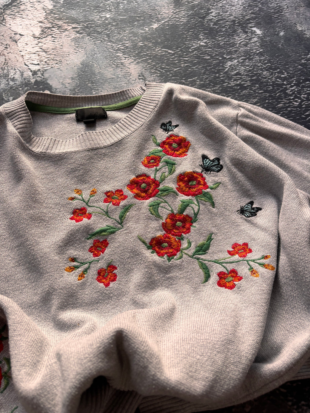 Sweter wiosenny szary bawełna vintage haft kwiecisty