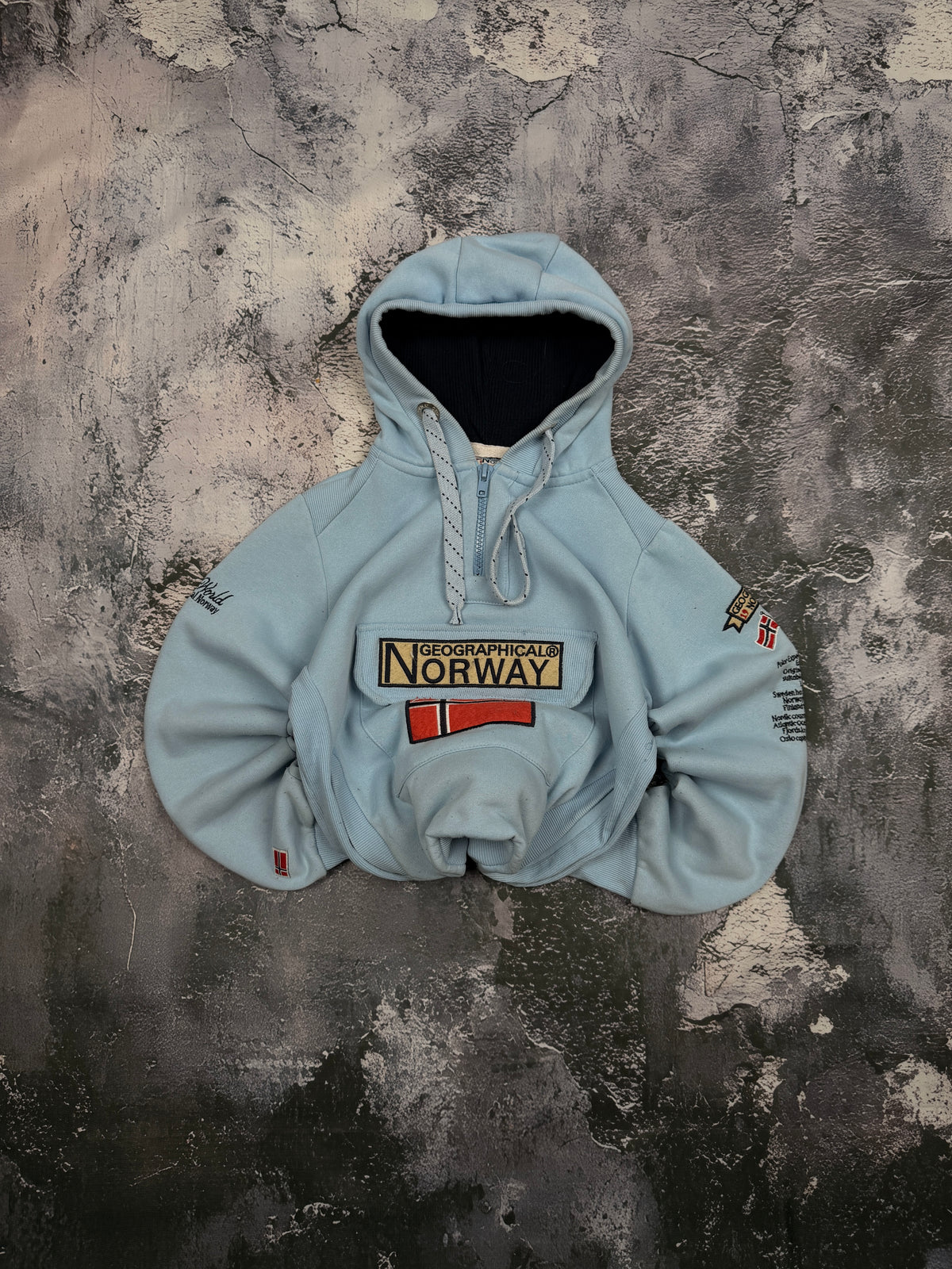 BLUZA HOODIE BABY BLUE GEOGRAPHIC NORWAY VINTAGE LATA 90S STREETWEAR PROSTY KRÓJ