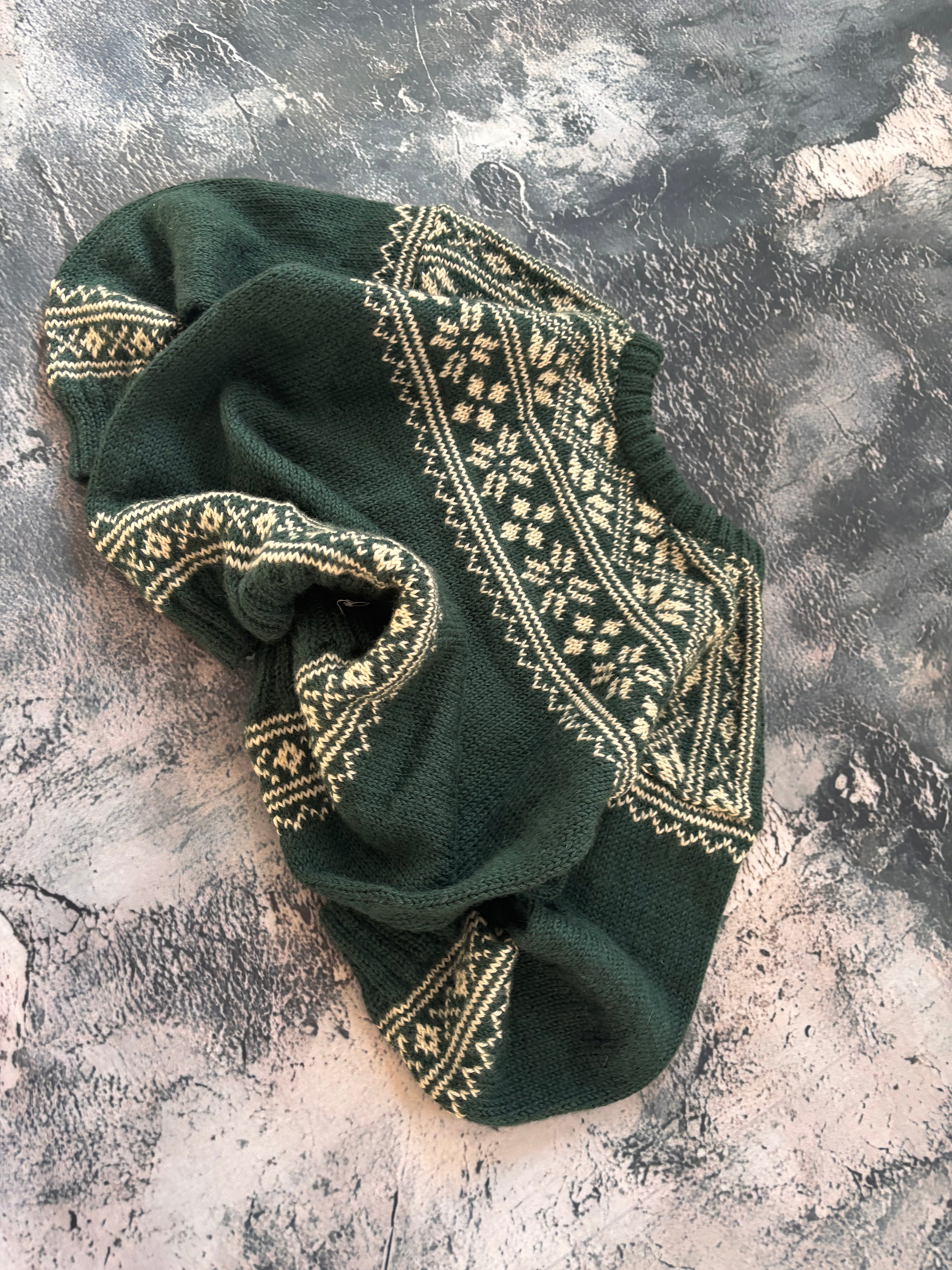 Sweter zielony prosty kroj vintage