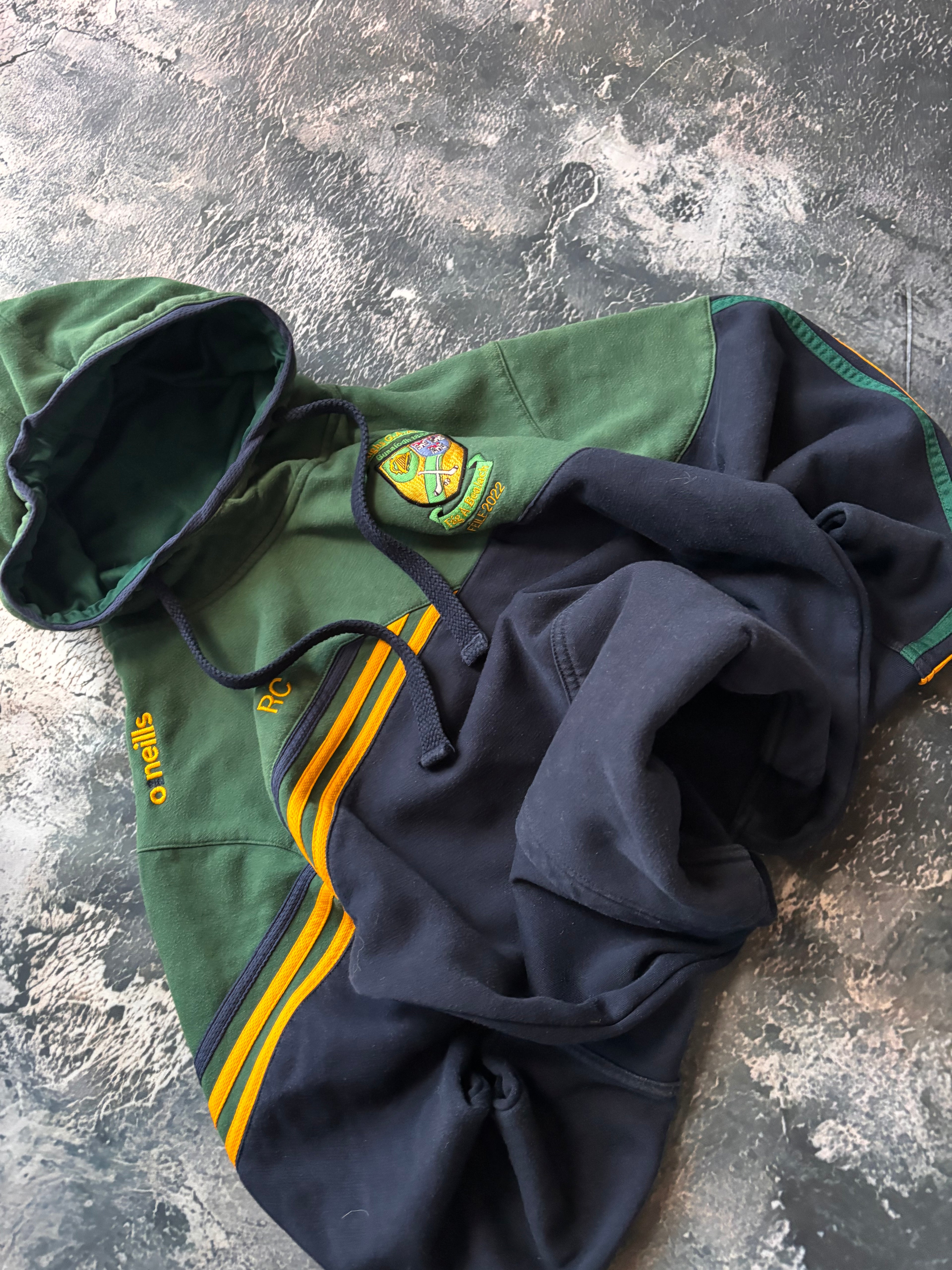 bluza hoodie ciemnozielona piłkarska RC FEILE w stylu retro