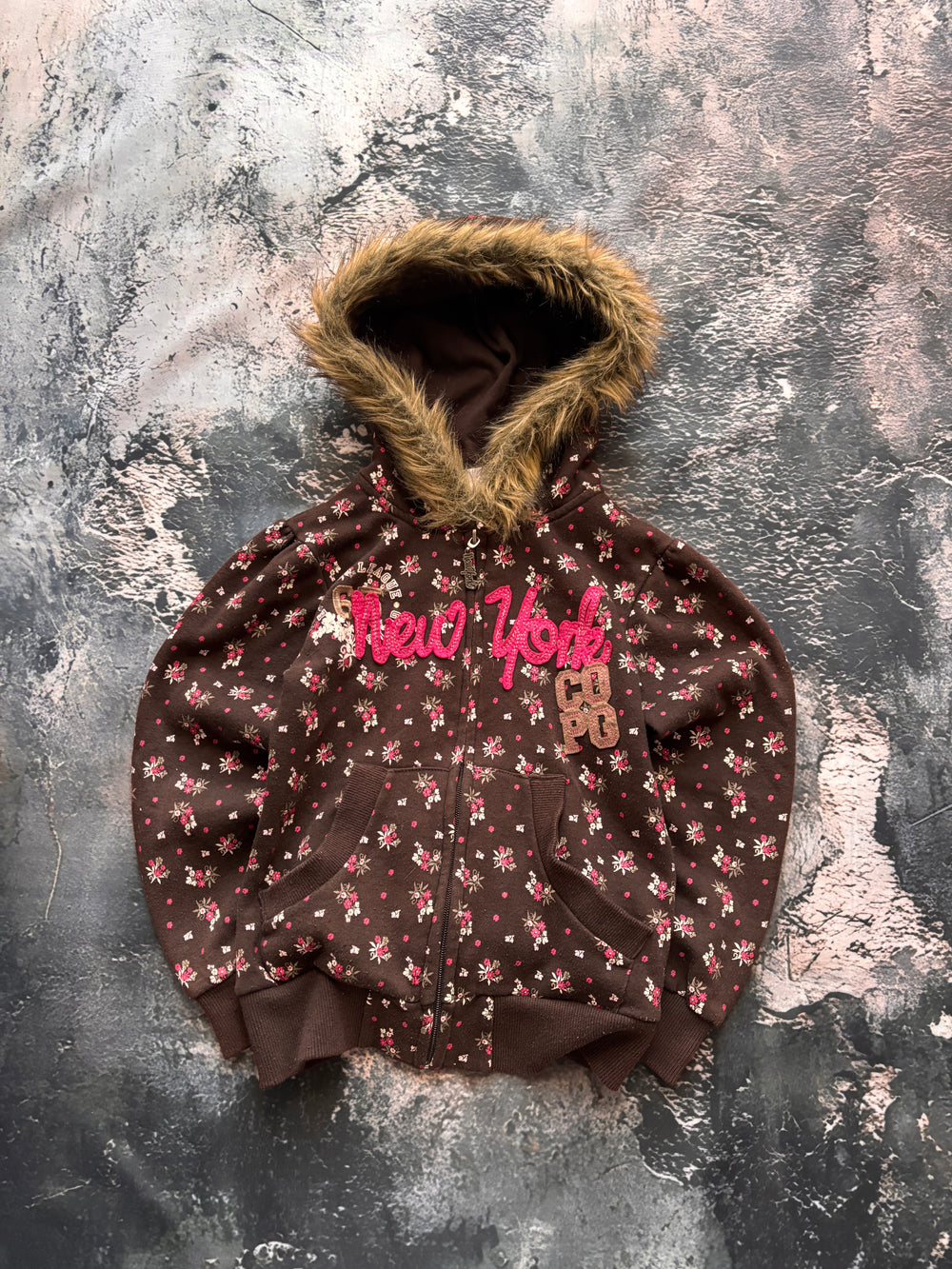 bluza hoodie obcisła przylegający krój zip y2l new york