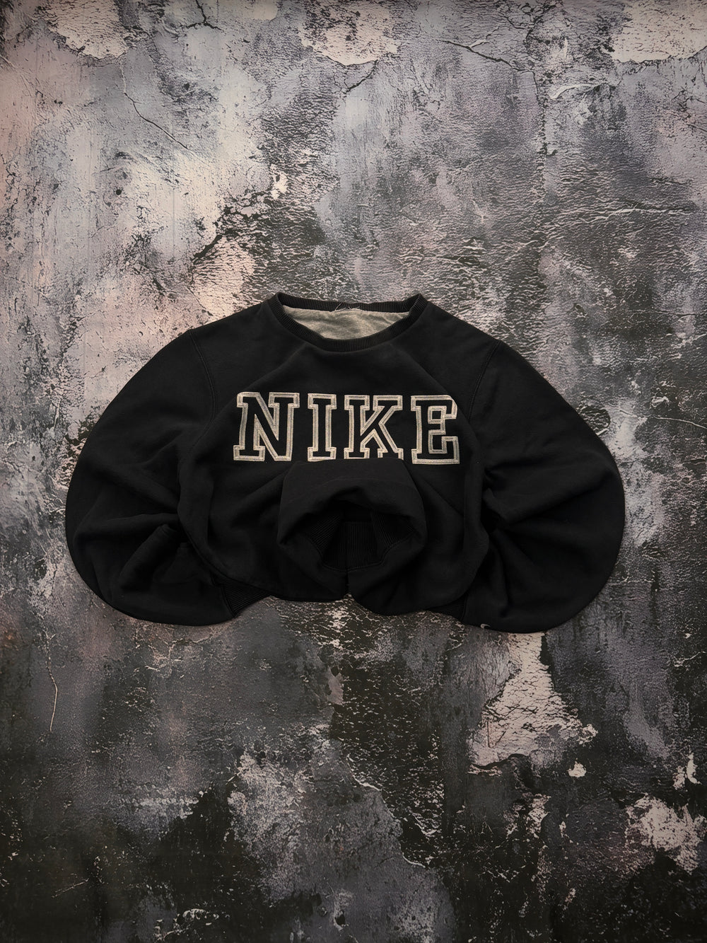 BLUZA CREWNECK NIKE RETRO 90S CZARNA HAFT LOGO