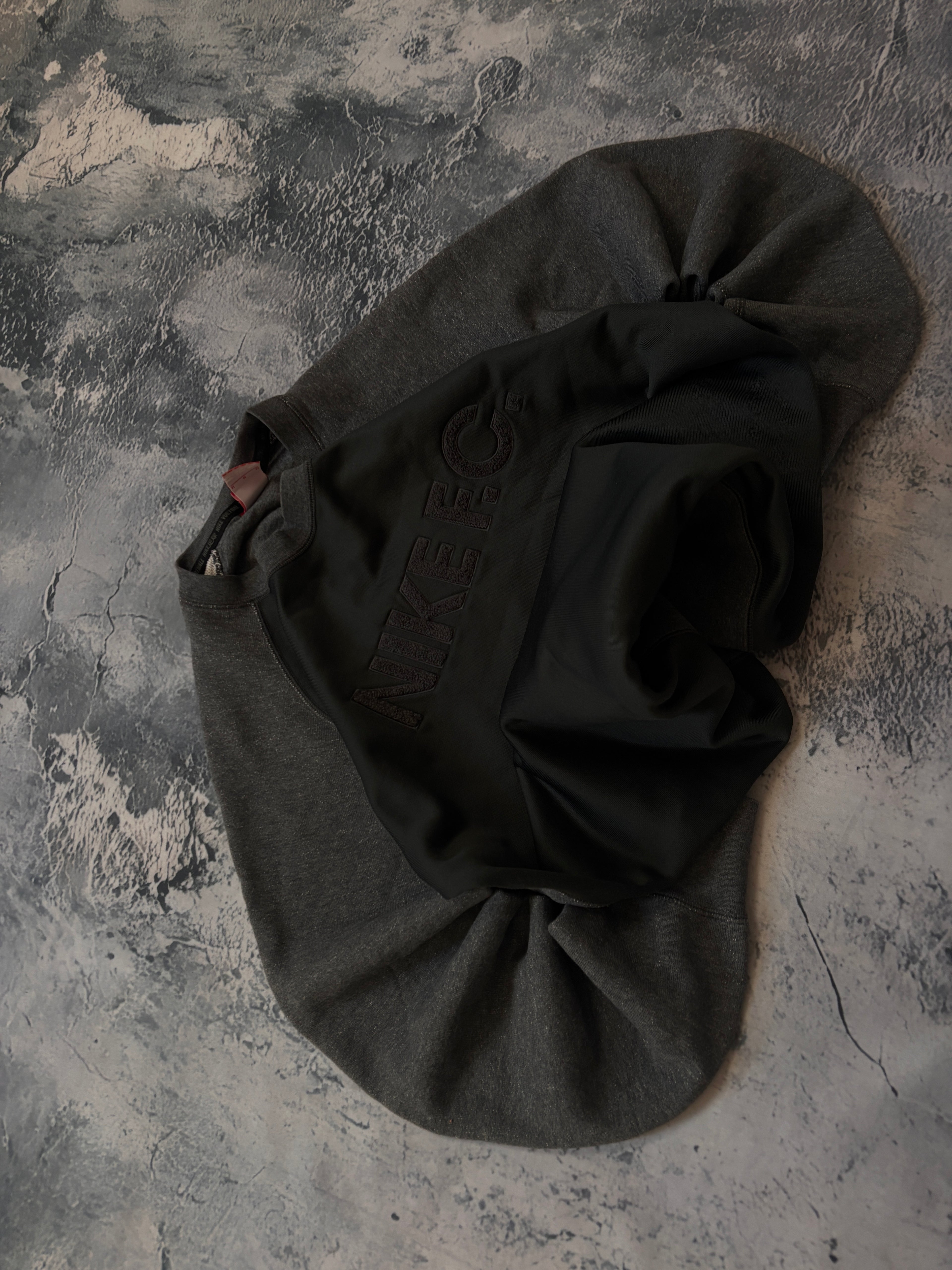bluza crewneck szaro-czarna NIKE F.C.