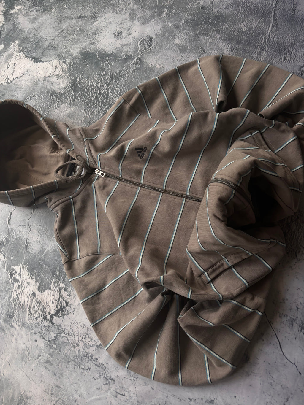 bluza zip hoodie w paski adidas beżowa retro lata 90