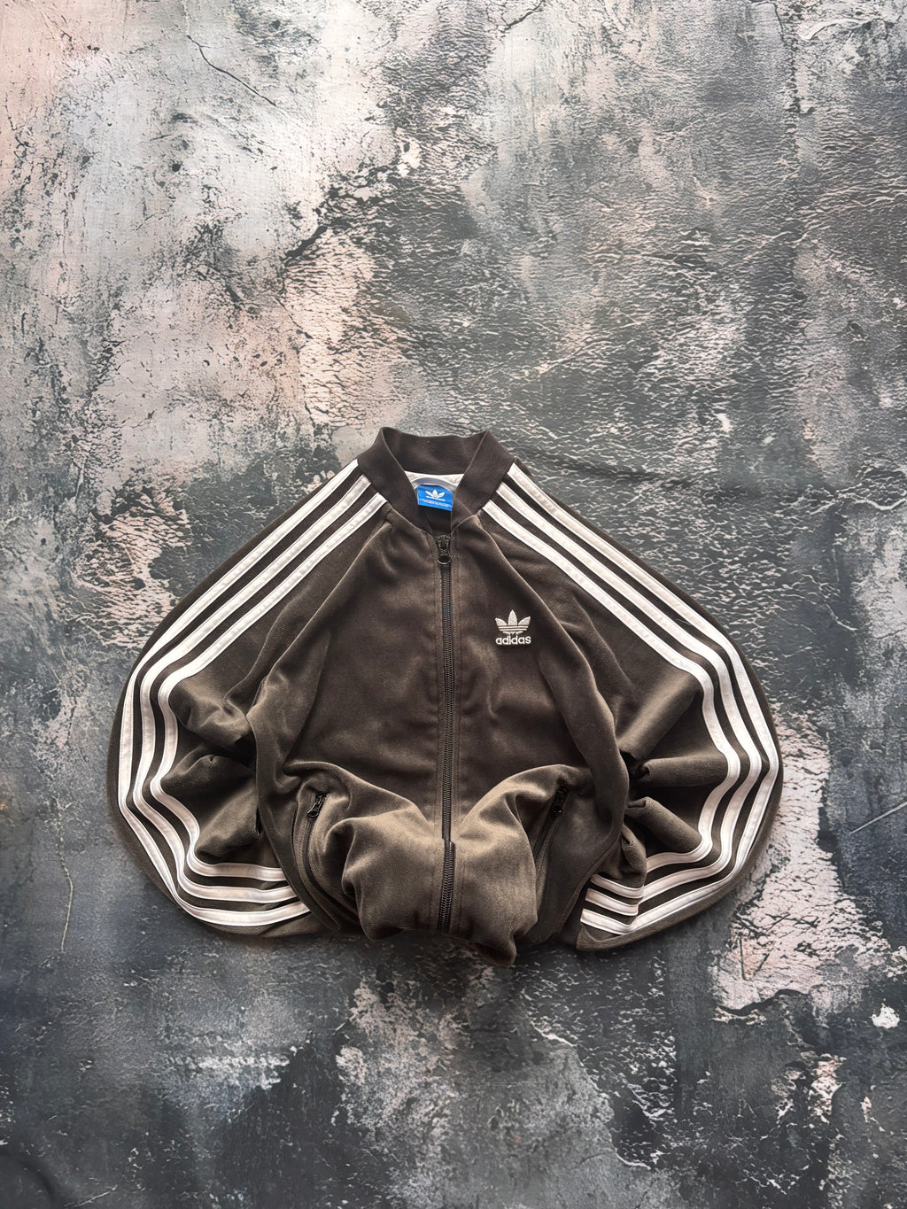 bluza zip hoodie przylegający krój adidas