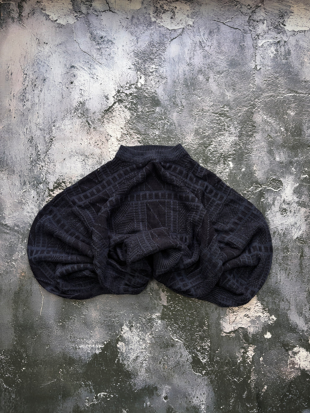 SWETER TEXTURE RETRO GRANATOWY OVERSIZE