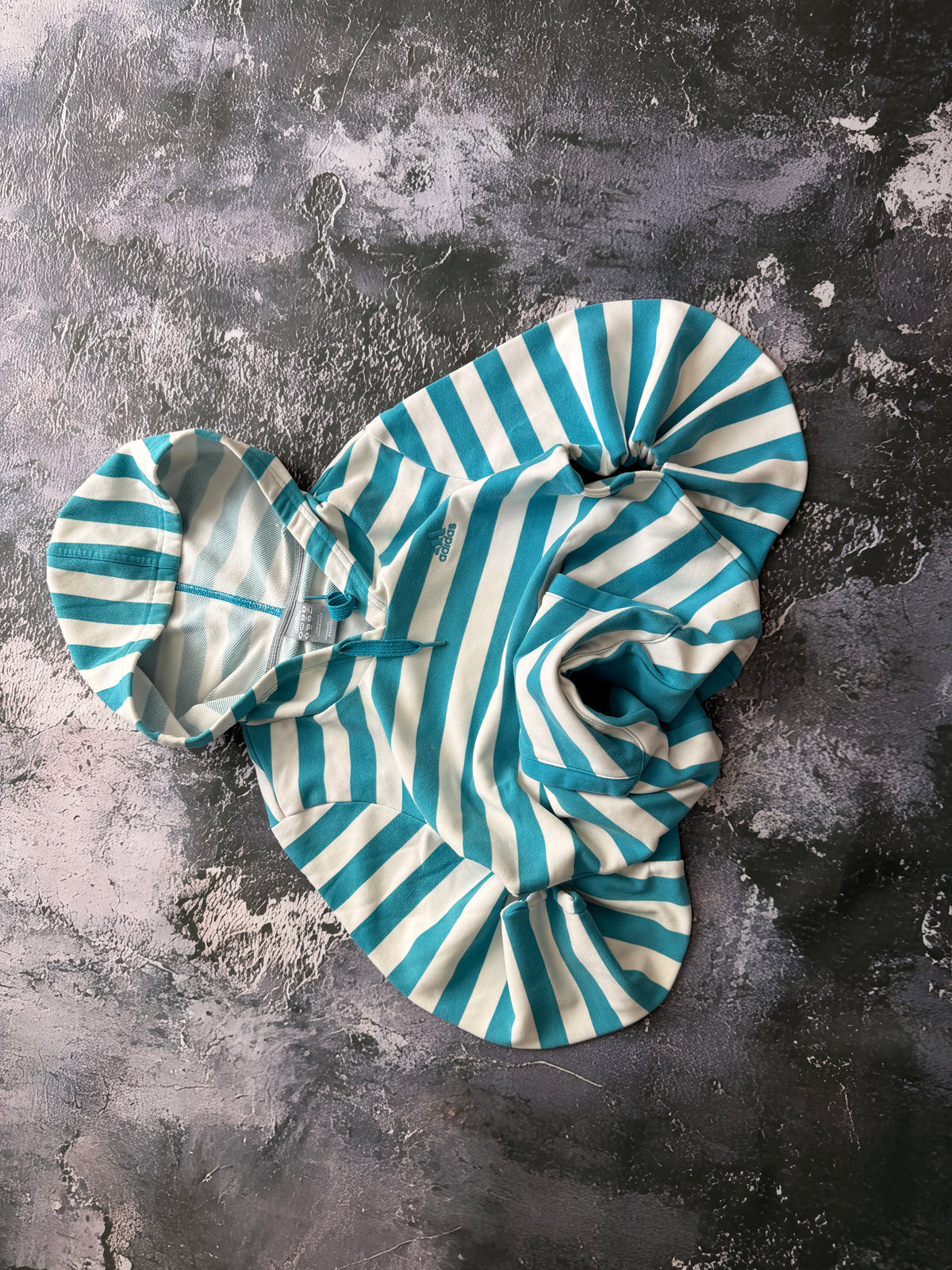 BLUZA HOODIE TIFFANY BLUE ADIDAS RETRO PROSTY KRÓJ